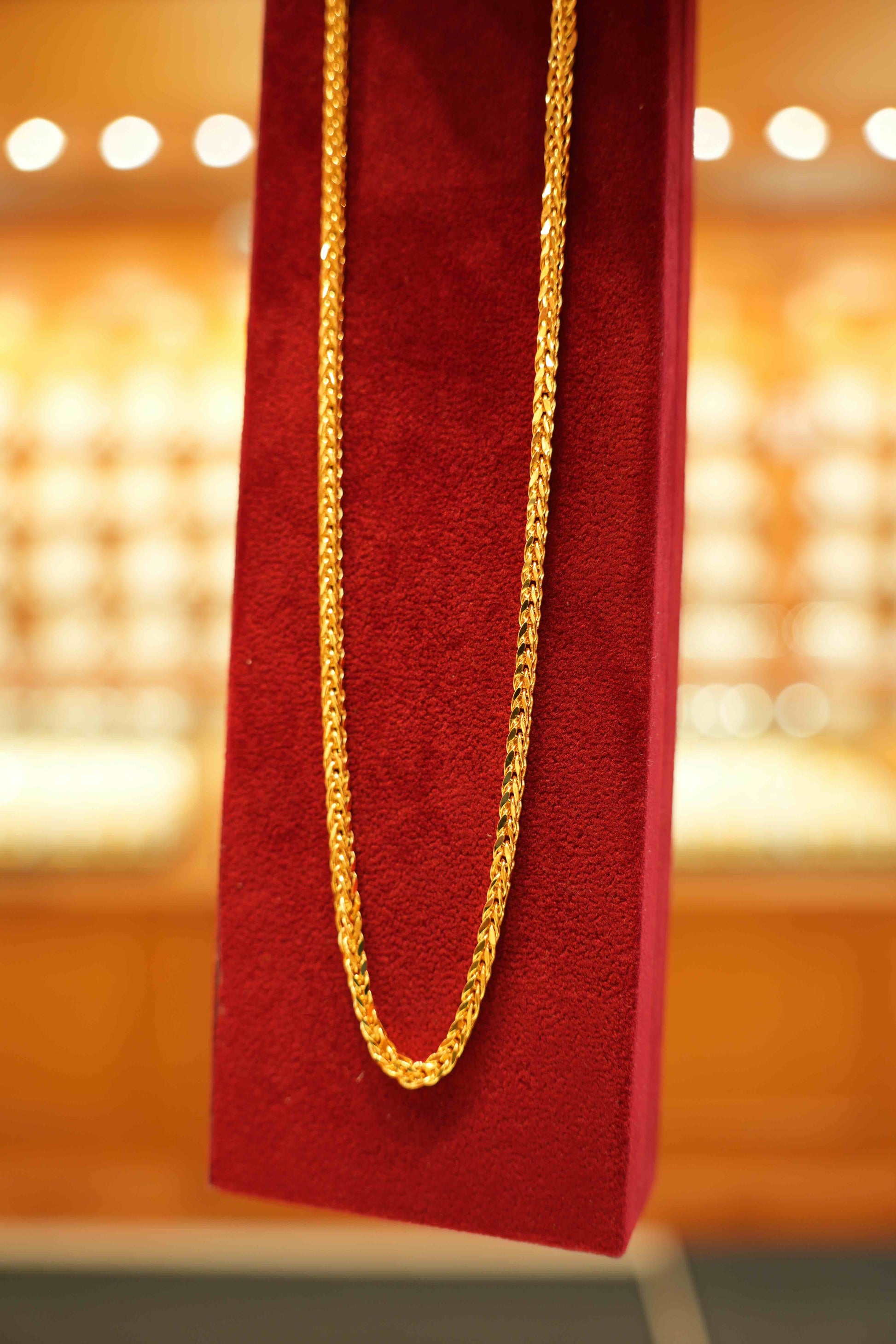 22K Gold Designer Men's Chain (20 Inches)