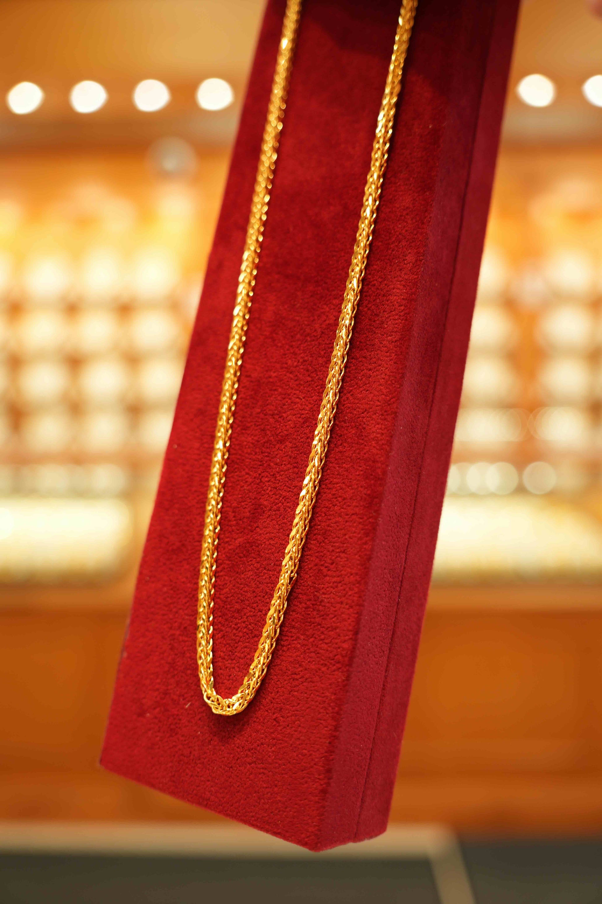 22K Gold Designer Men's Chain (20 Inches)
