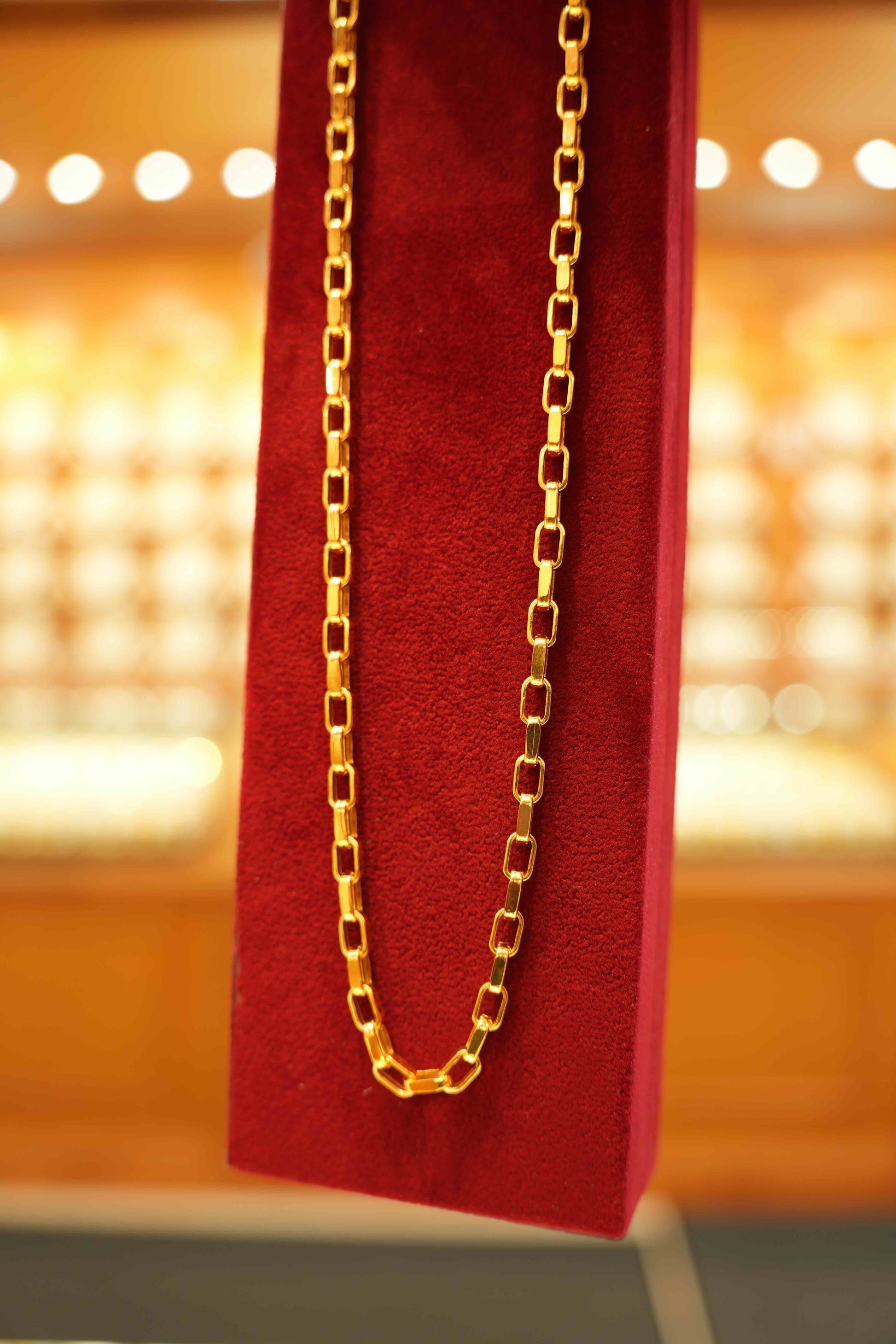 22K Gold Designer Men's Chain (20 Inches)