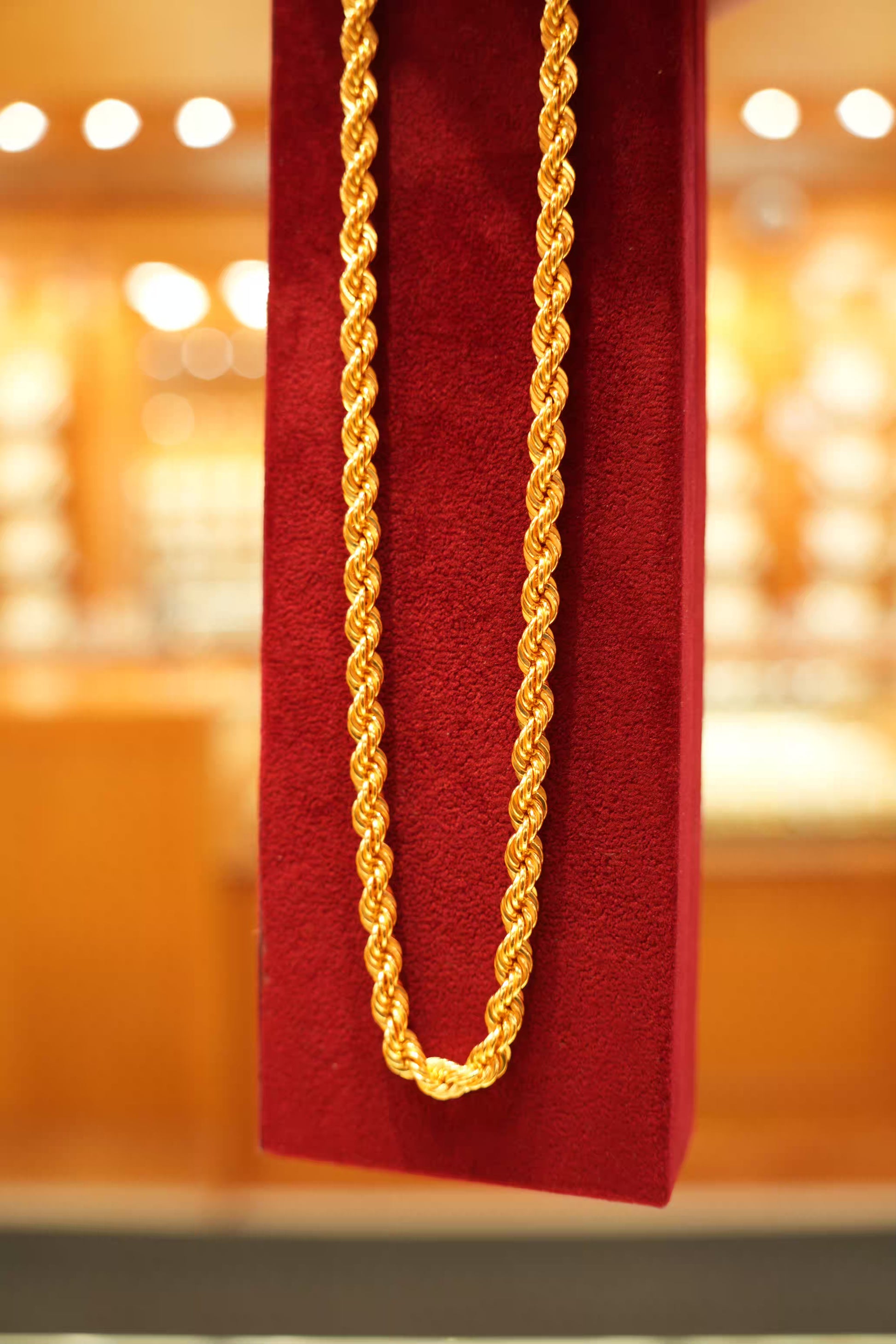 22K Gold Designer Men's Chain (20 Inches)