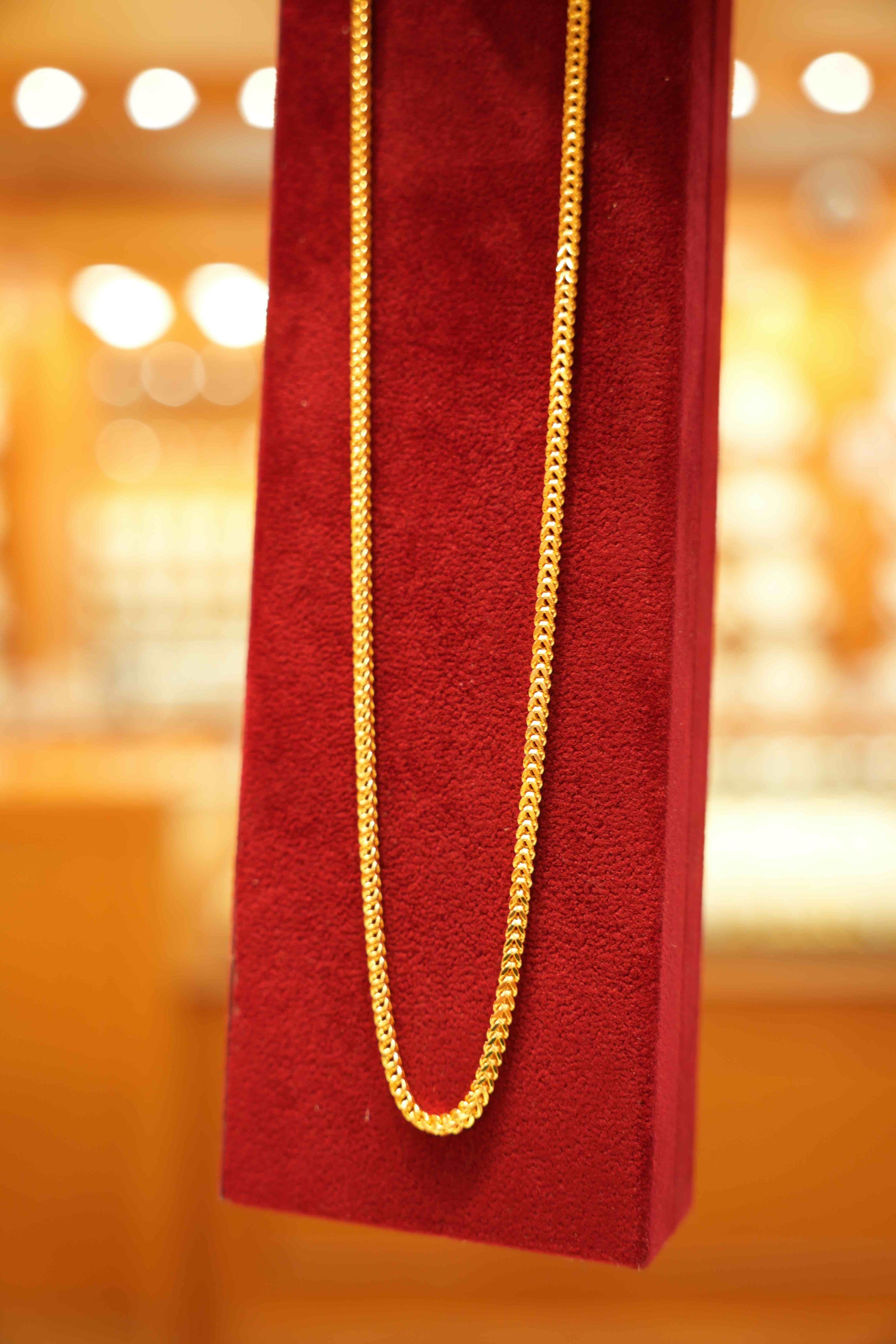 22K Gold Designer Men's Chain (20 Inches)