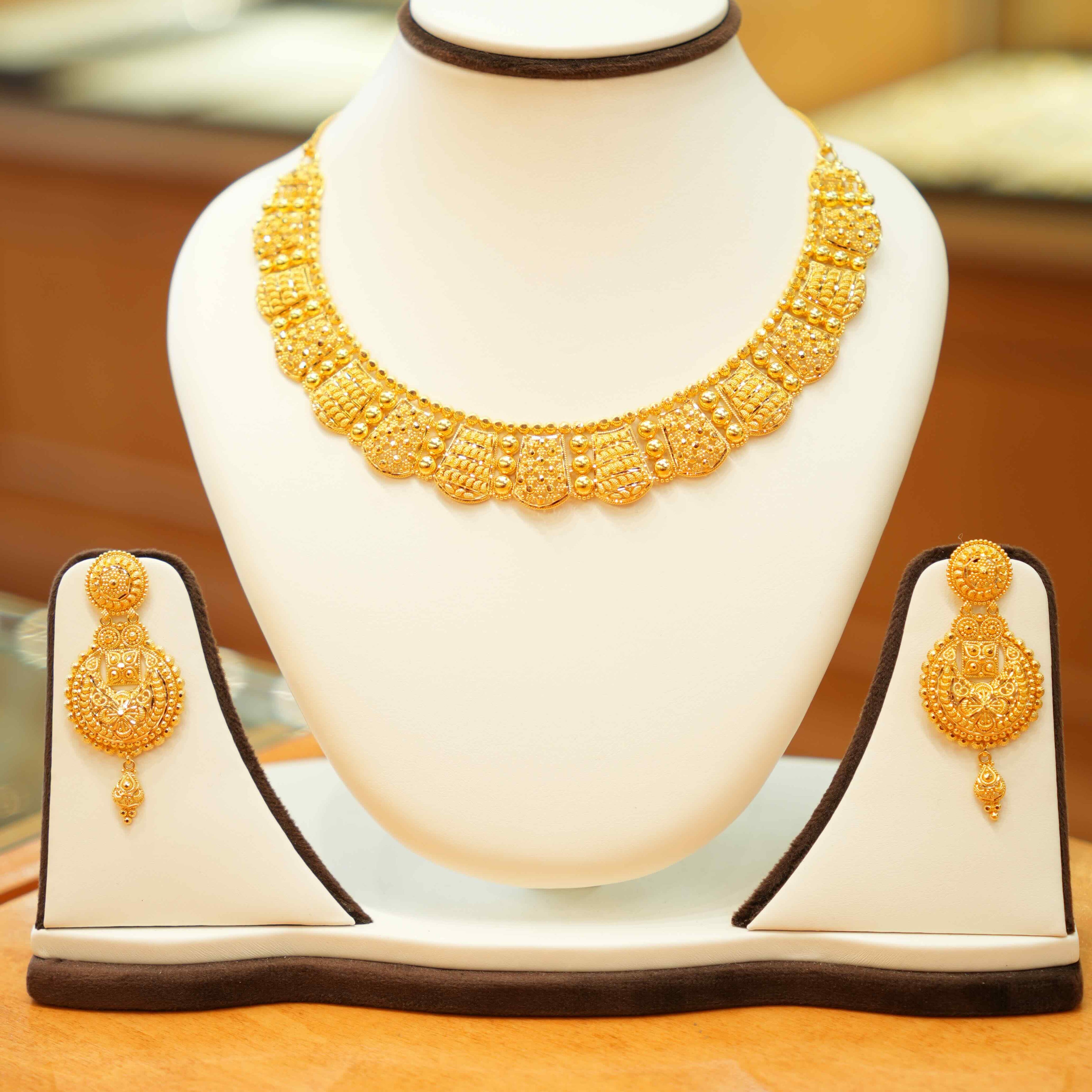 22K Gold Designer Necklace Set