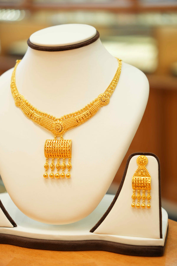 22K Gold Designer Necklace Set
