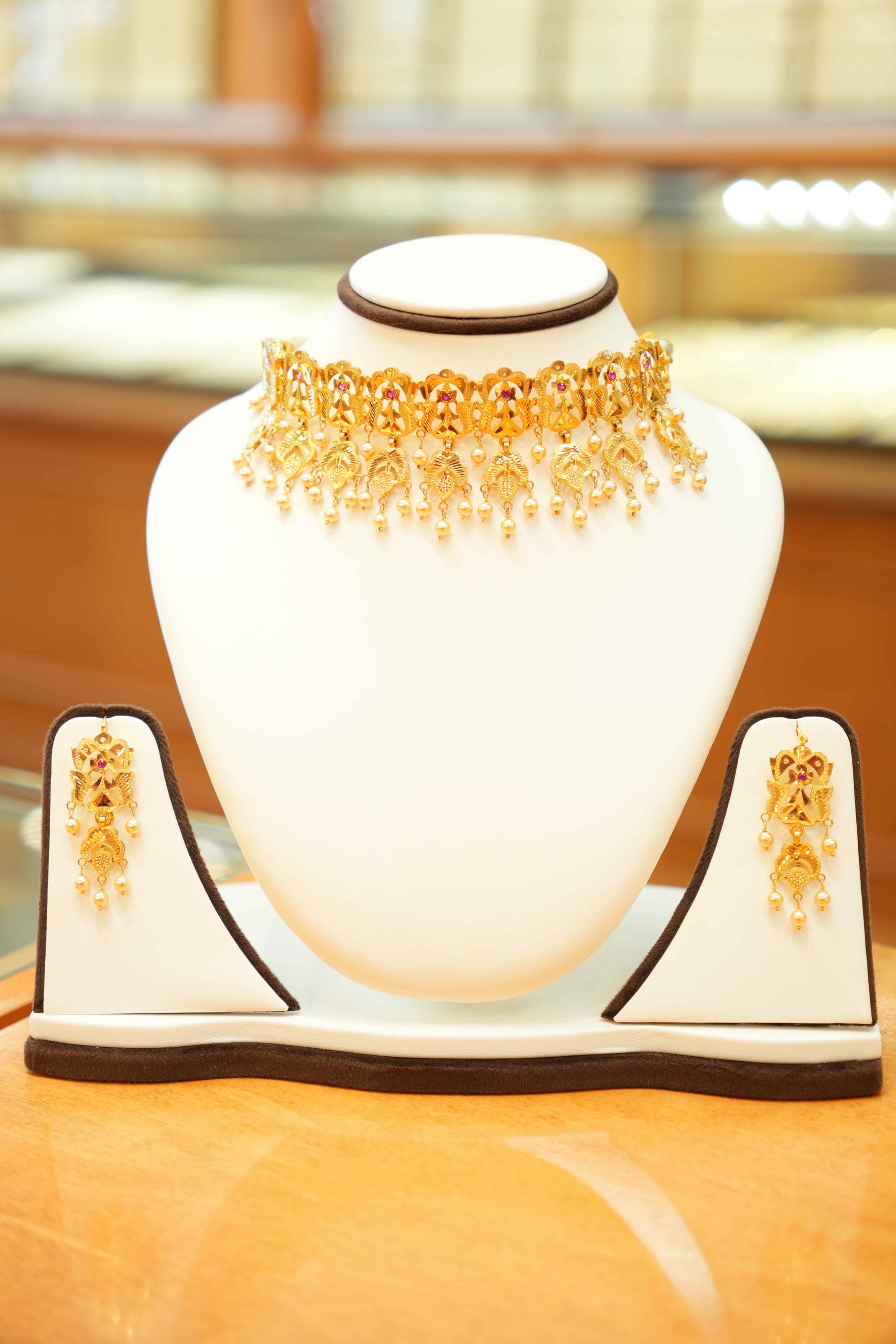 22K Gold Traditional Choker Set