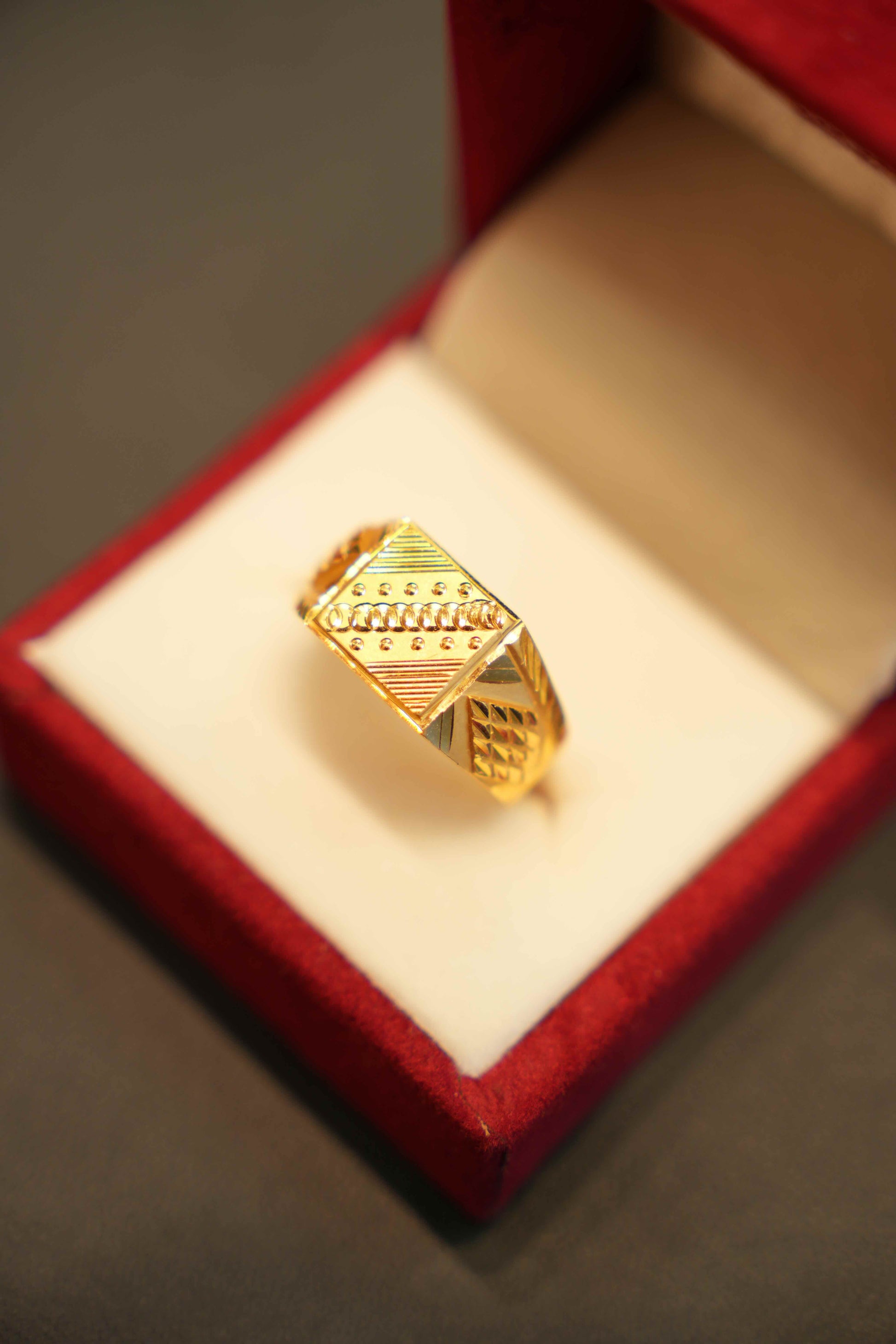 22K Gold Designer Men's Ring