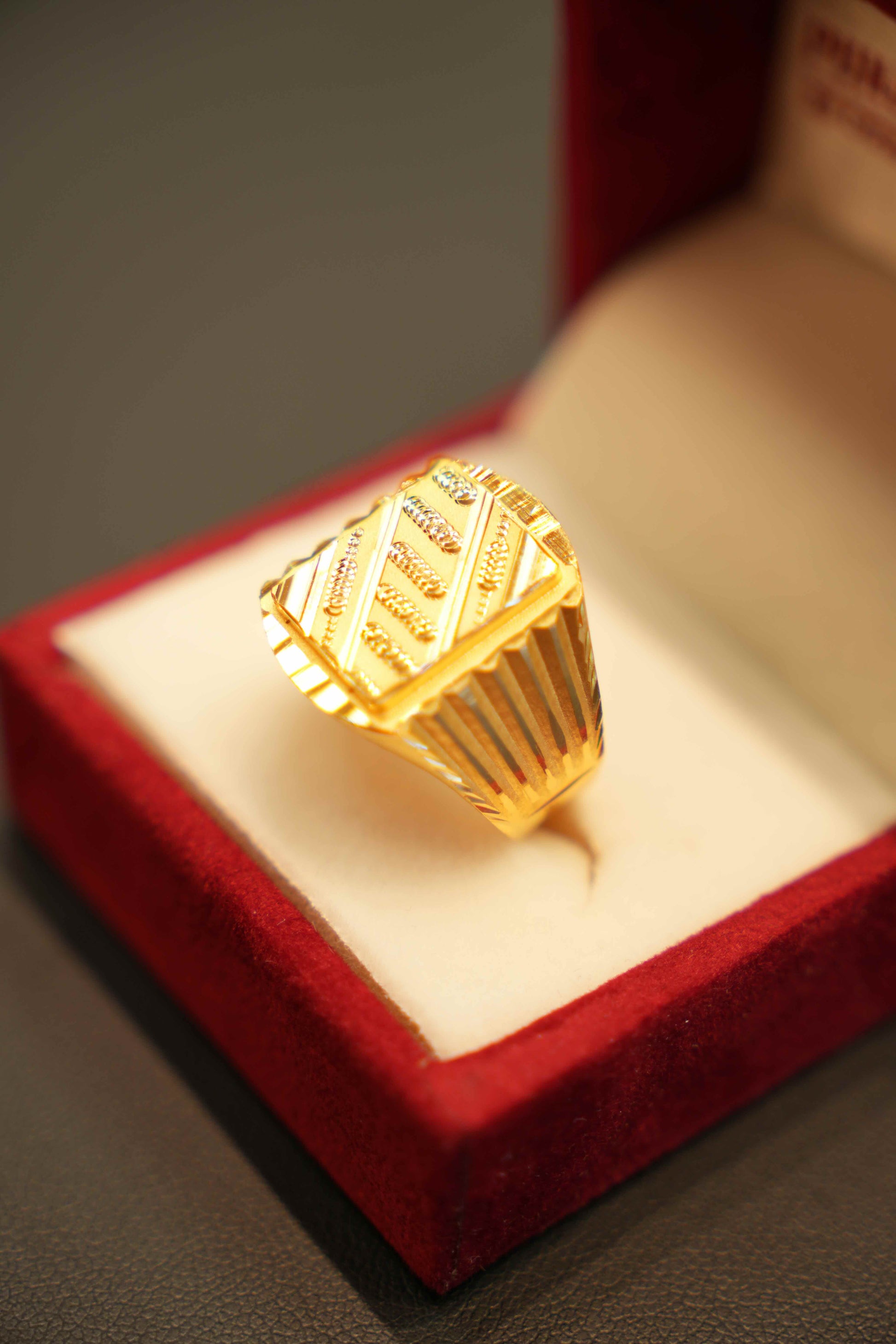 22K Gold Designer Men's Ring