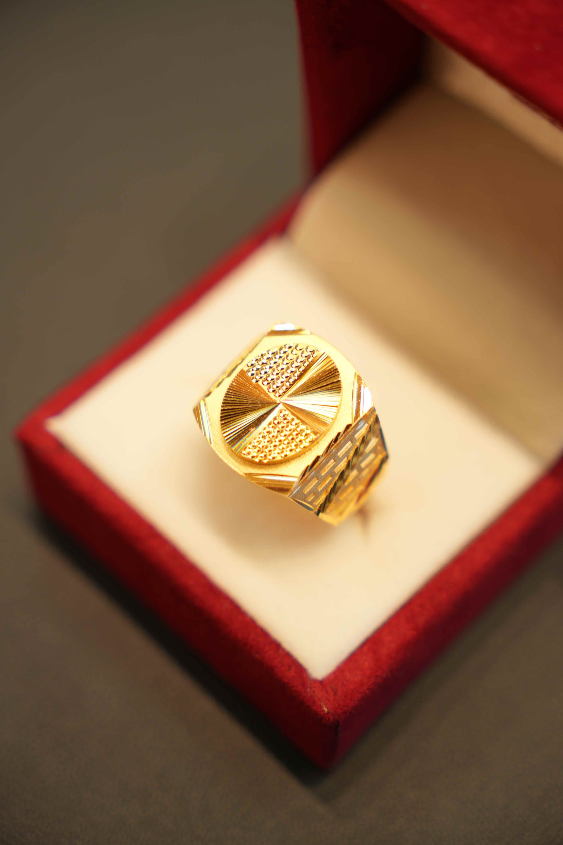 22K Gold Designer Men's Ring