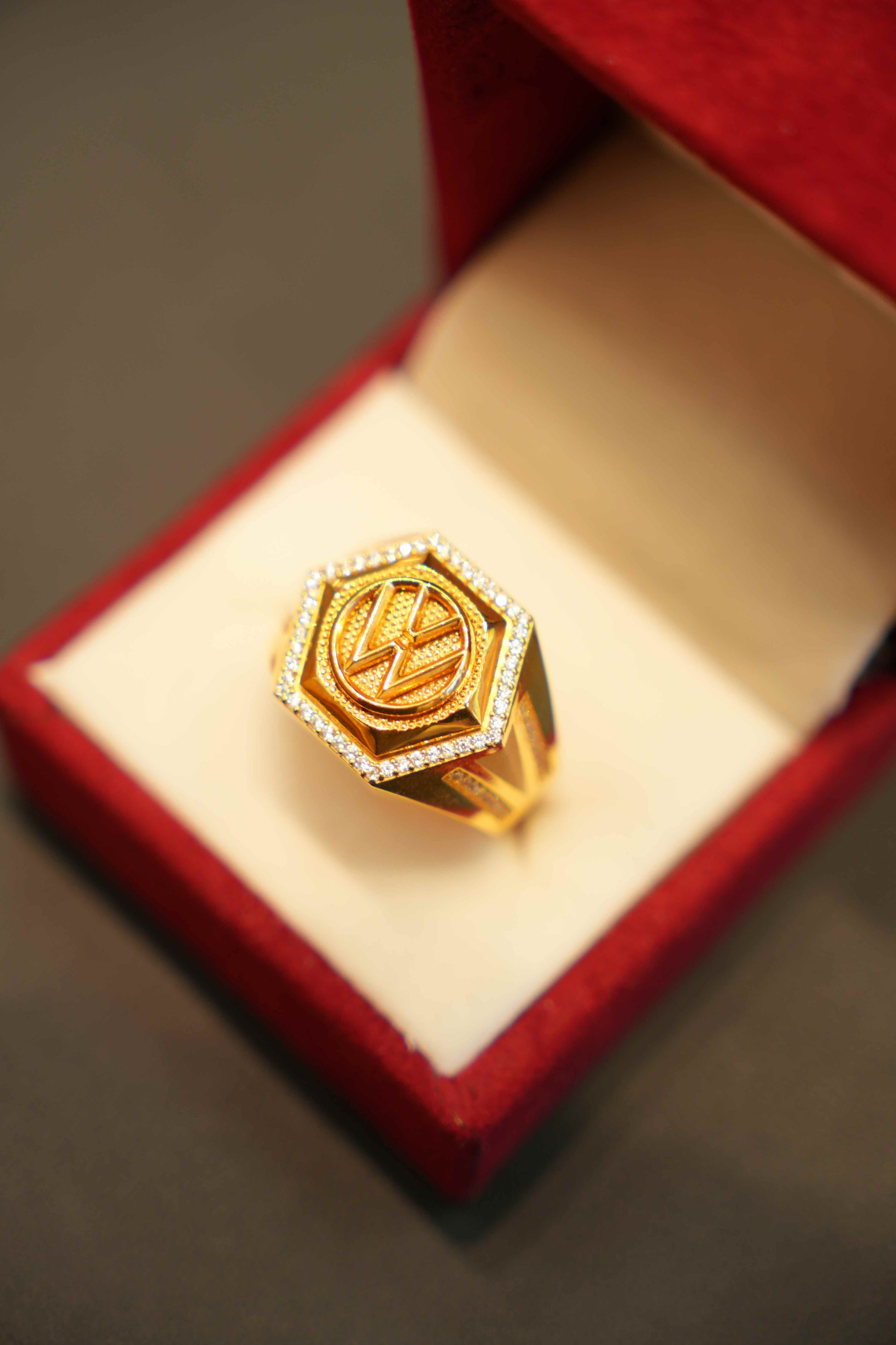 22K Gold Designer Men's Ring
