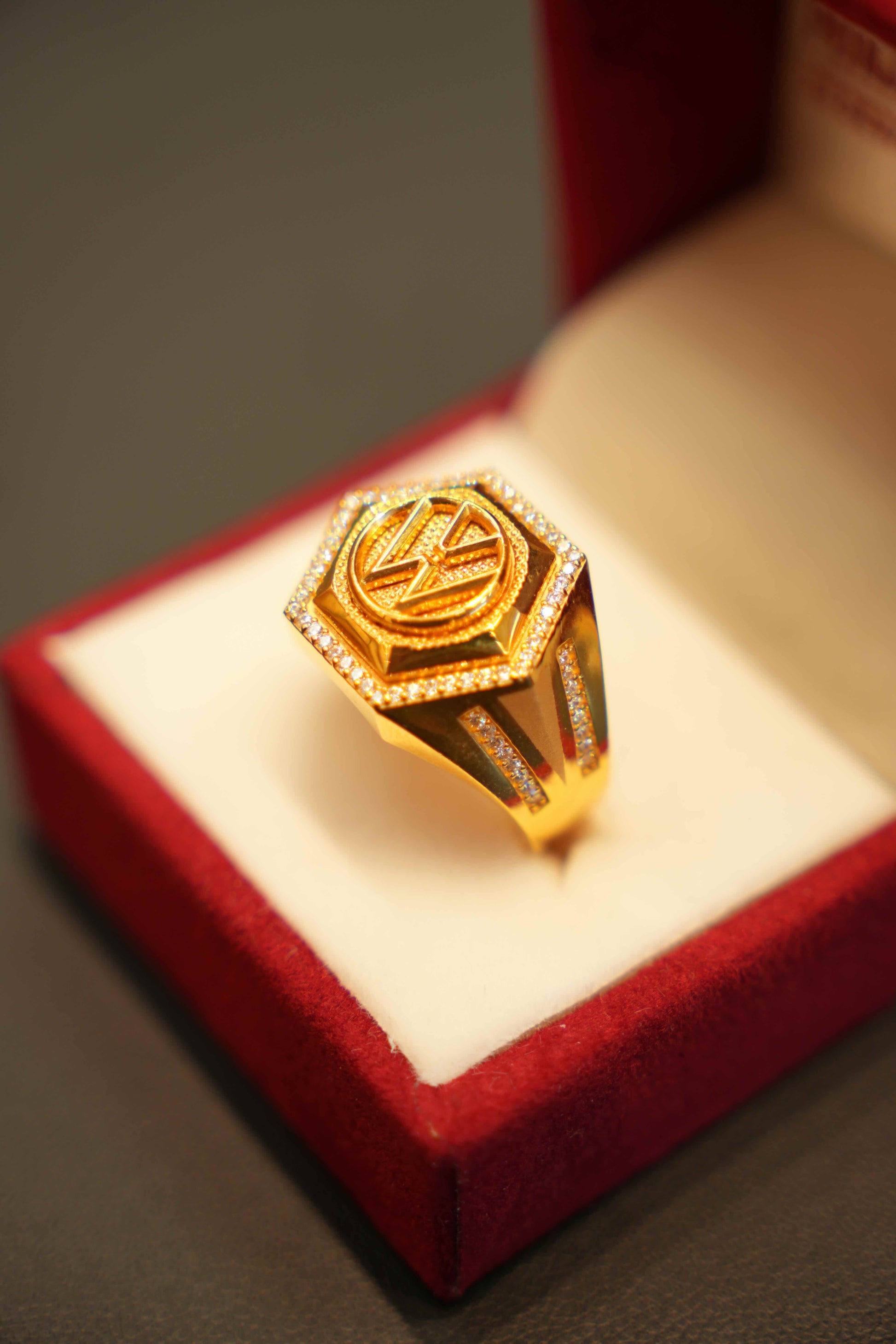 22K Gold Designer Men's Ring