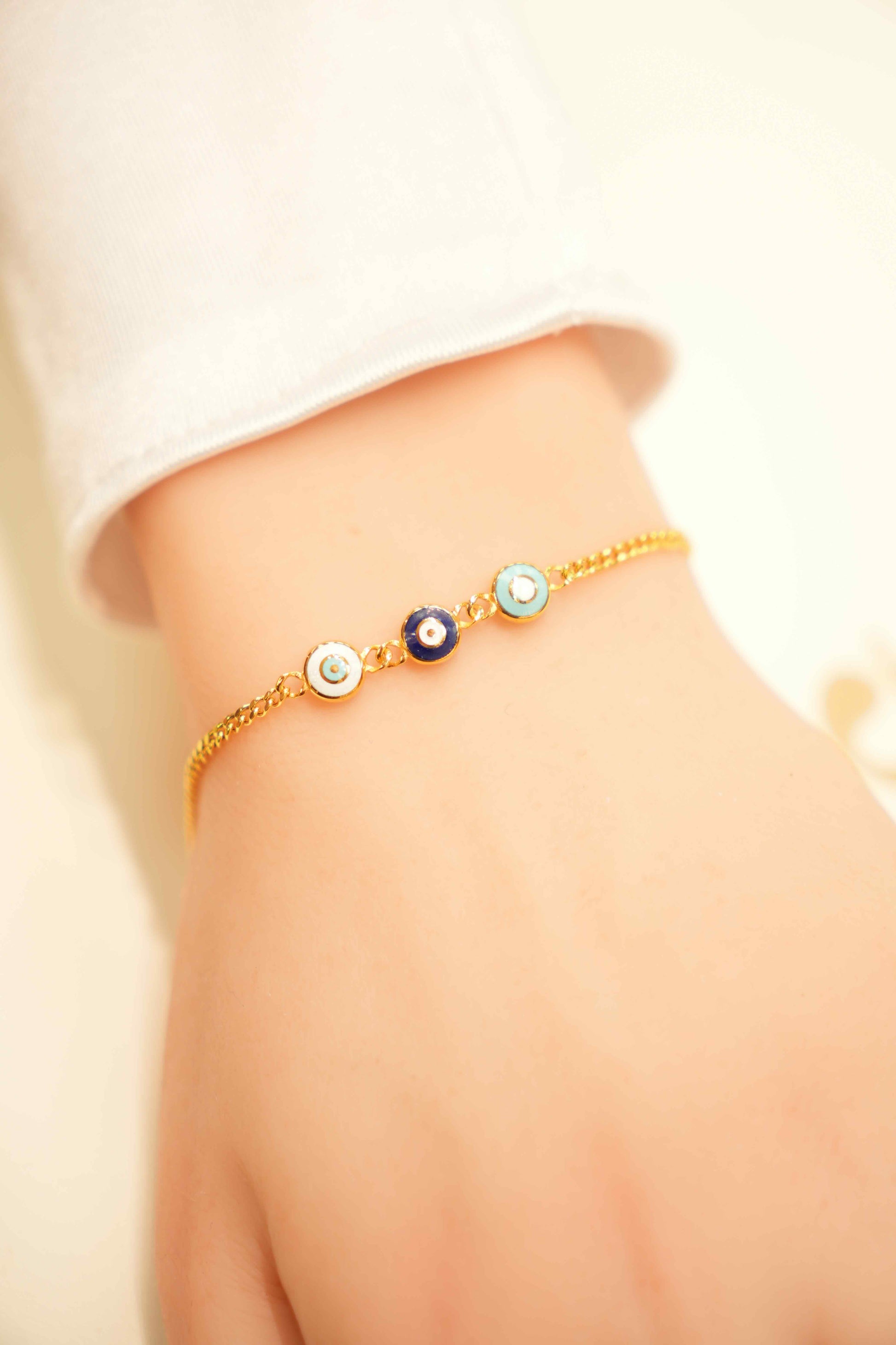 22K Gold Ladies Evil Eye Bracelet