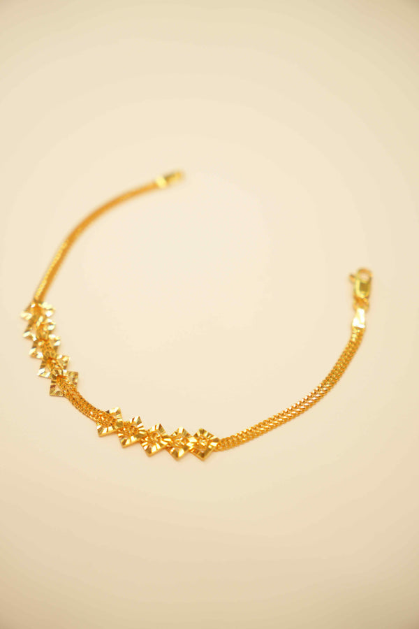 22K Gold Ladies Designer Bracelet