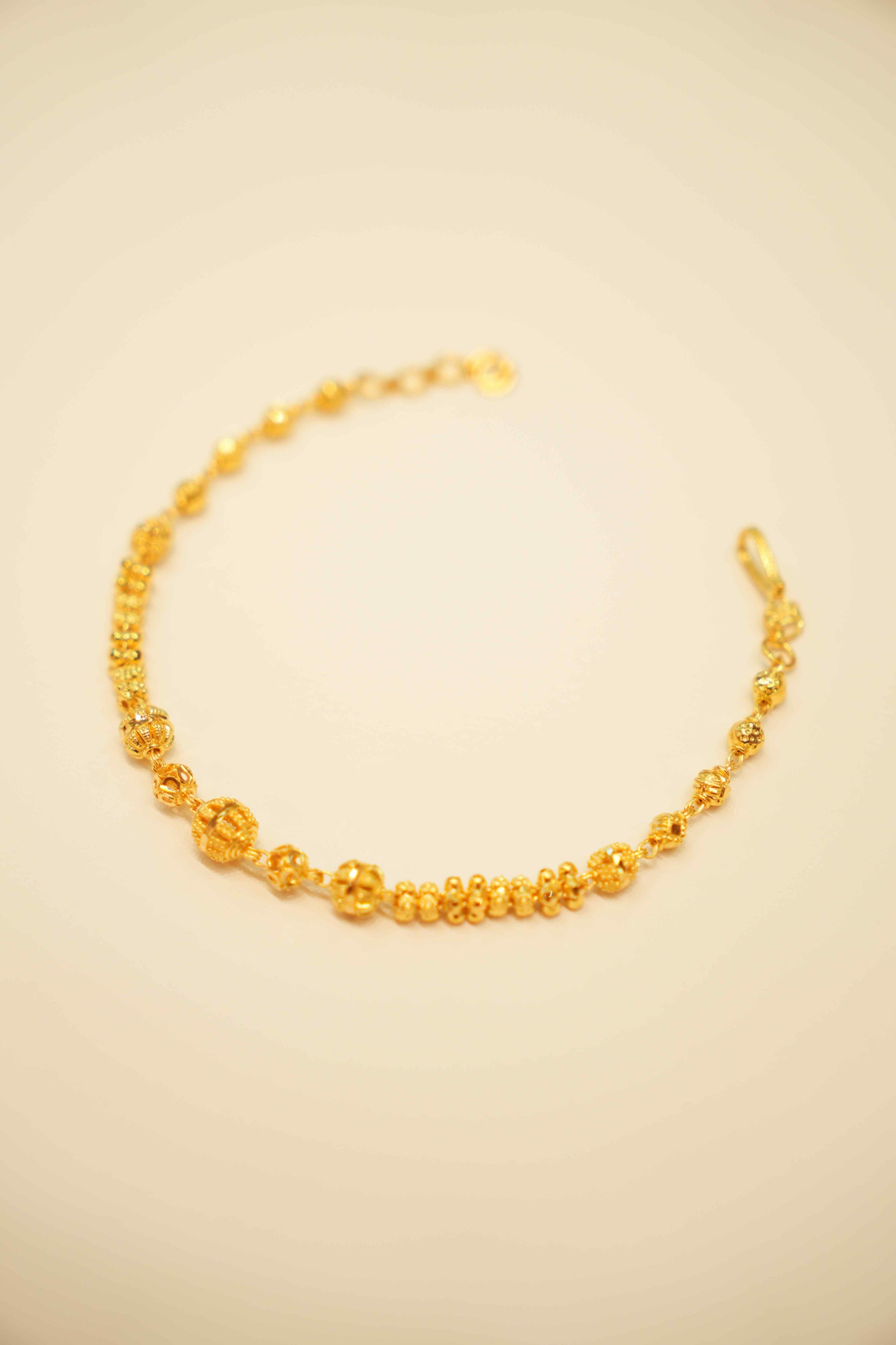 22K Gold Ladies Beaded Bracelet