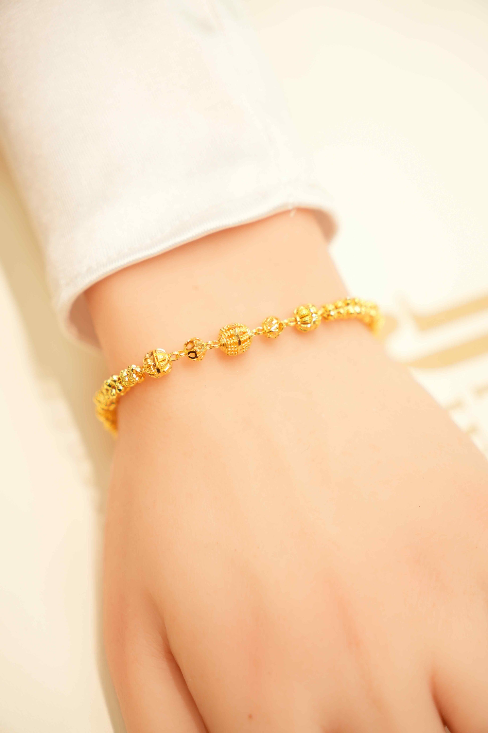 22K Gold Ladies Beaded Bracelet
