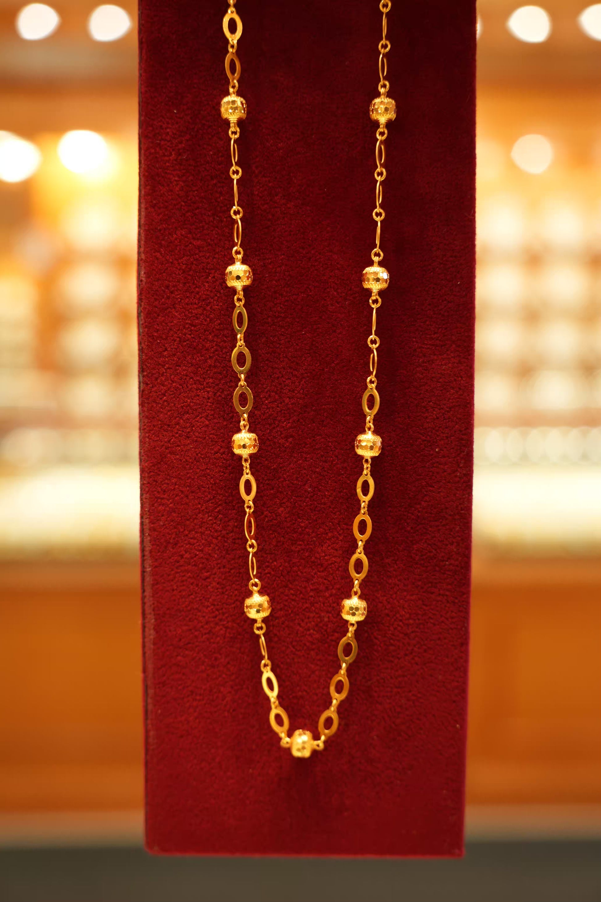 22K Gold Floral Design Chain (18 Inches)
