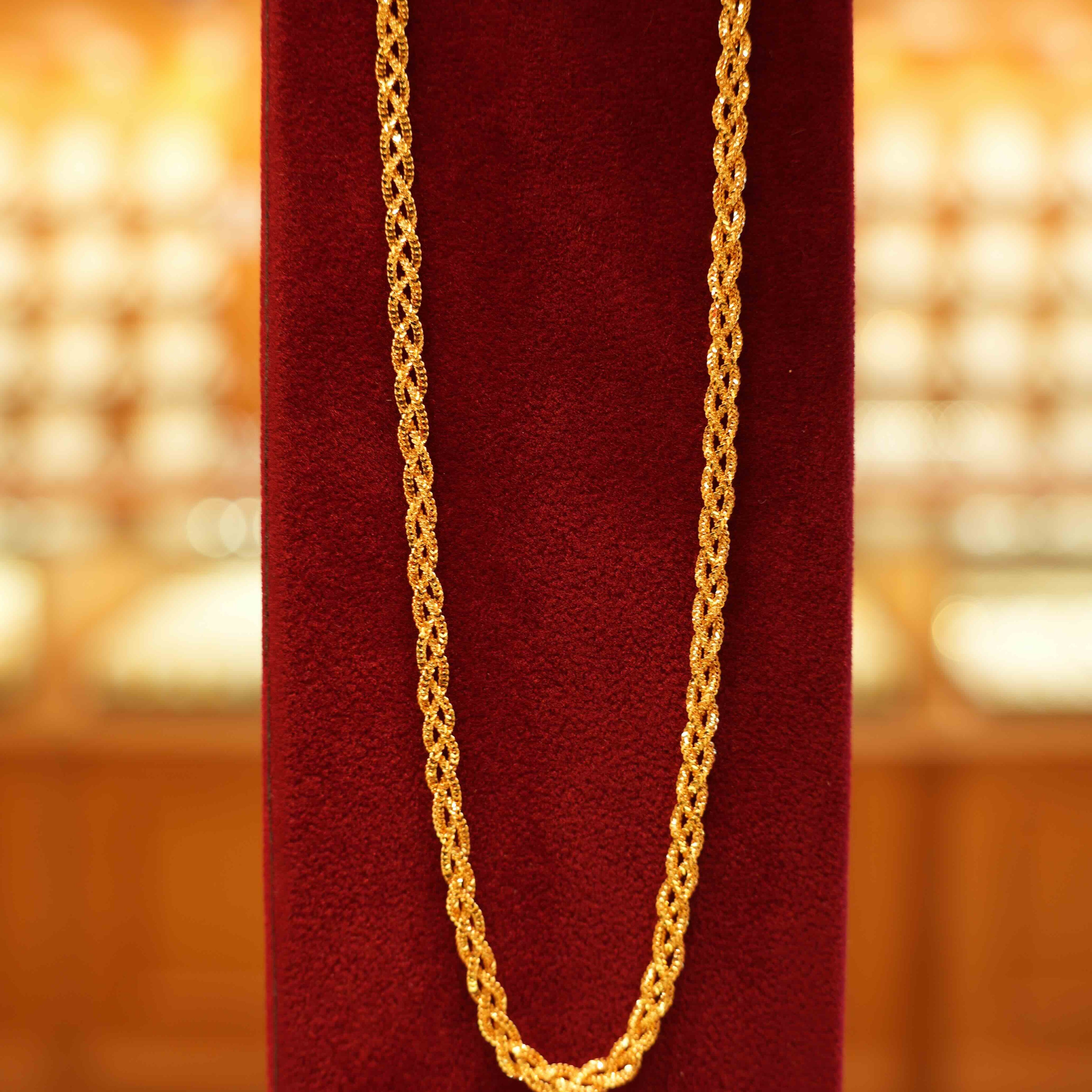 22K Gold Designer Braided Chain  (18 Inches)
