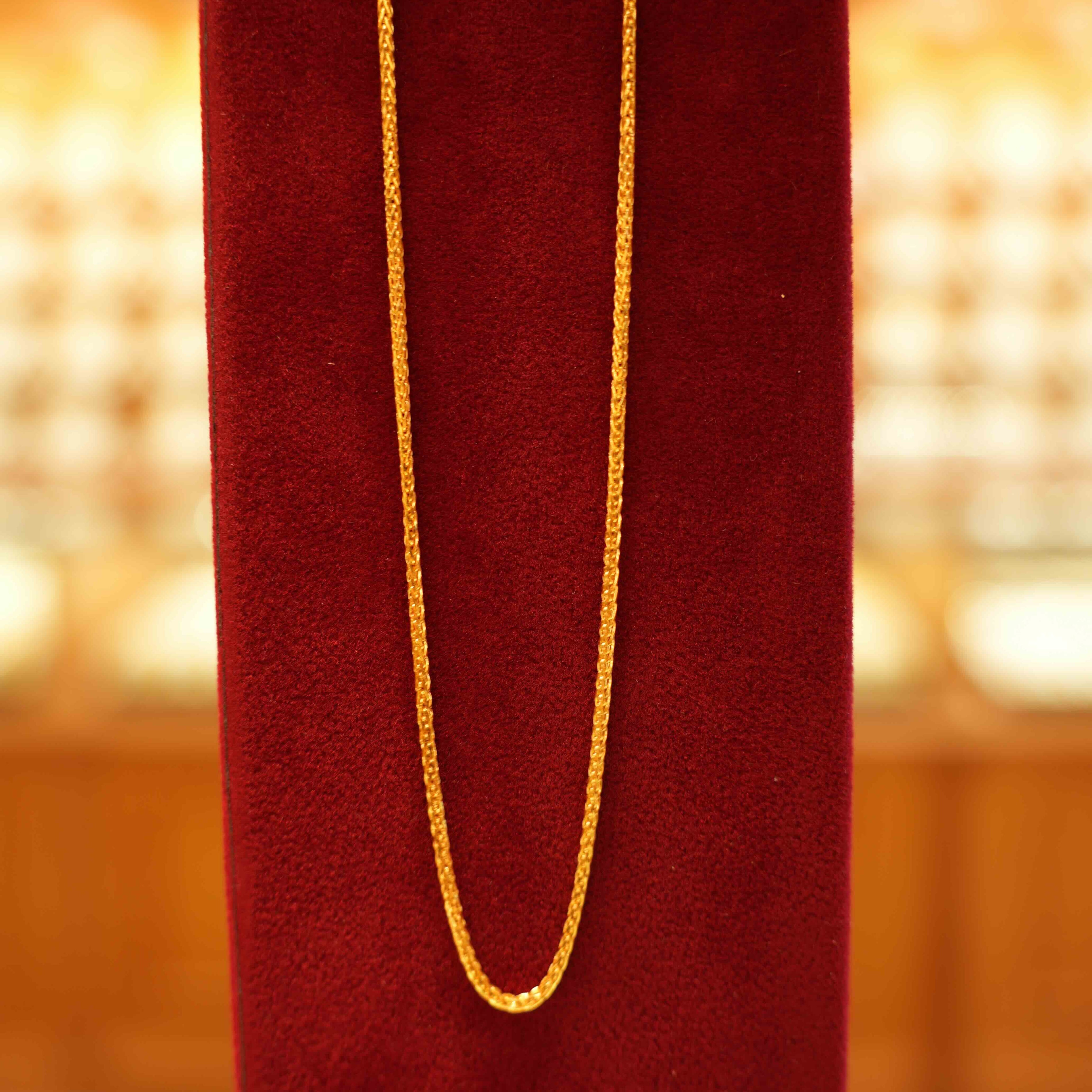 22K Gold Ladies Chain (18 Inches)