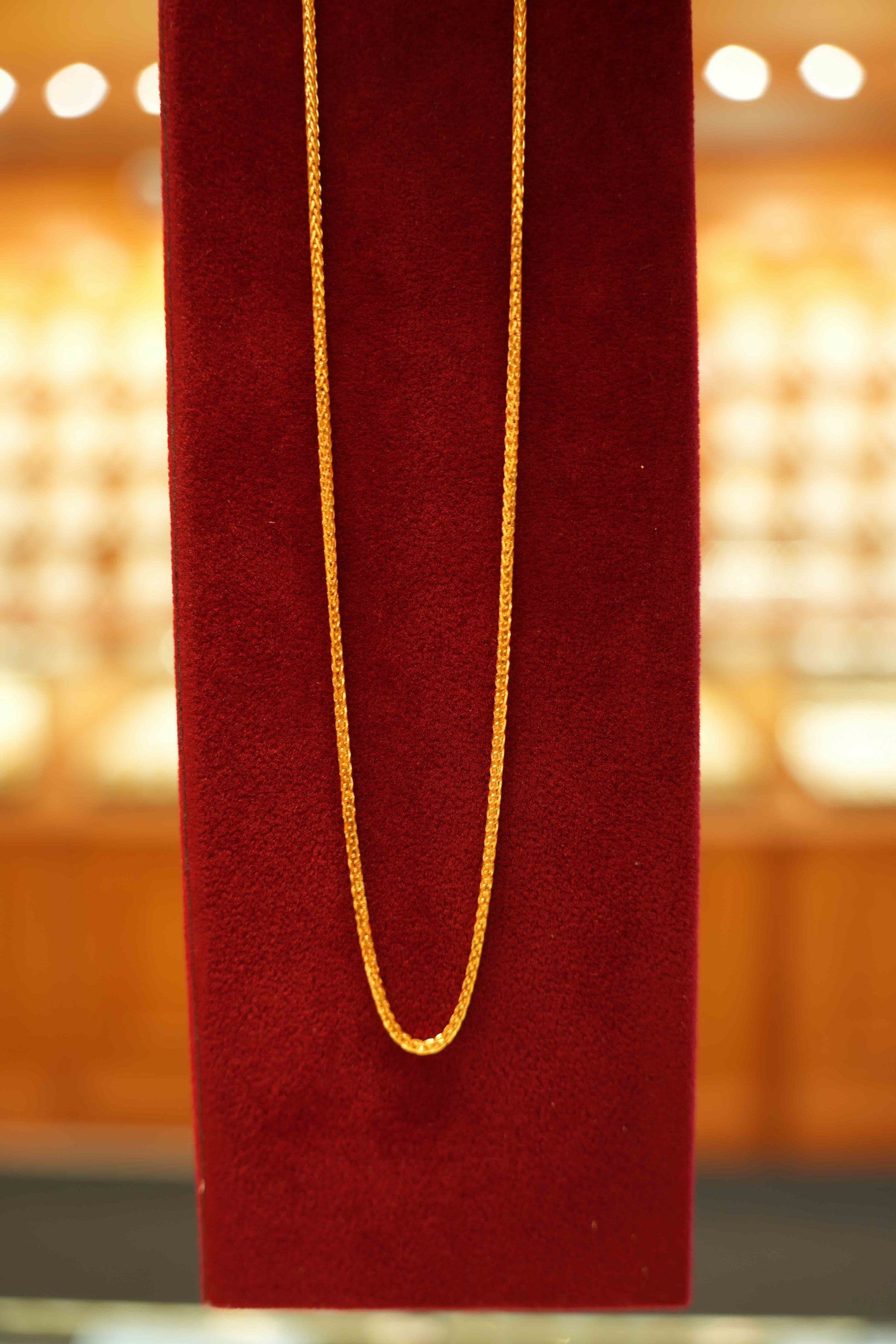 22K Gold Ladies Chain (18 Inches)