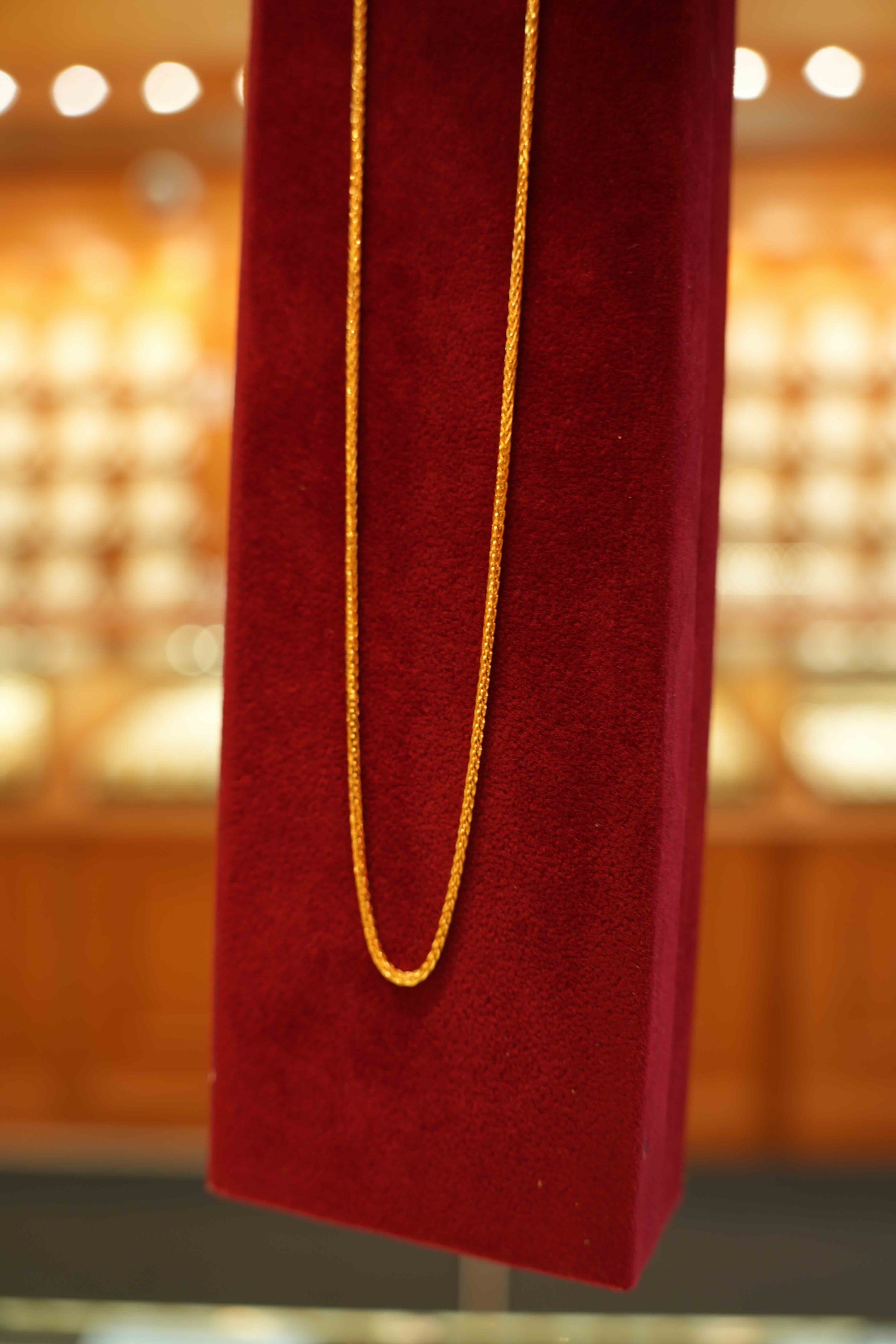 22K Gold Ladies Chain (18 Inches)