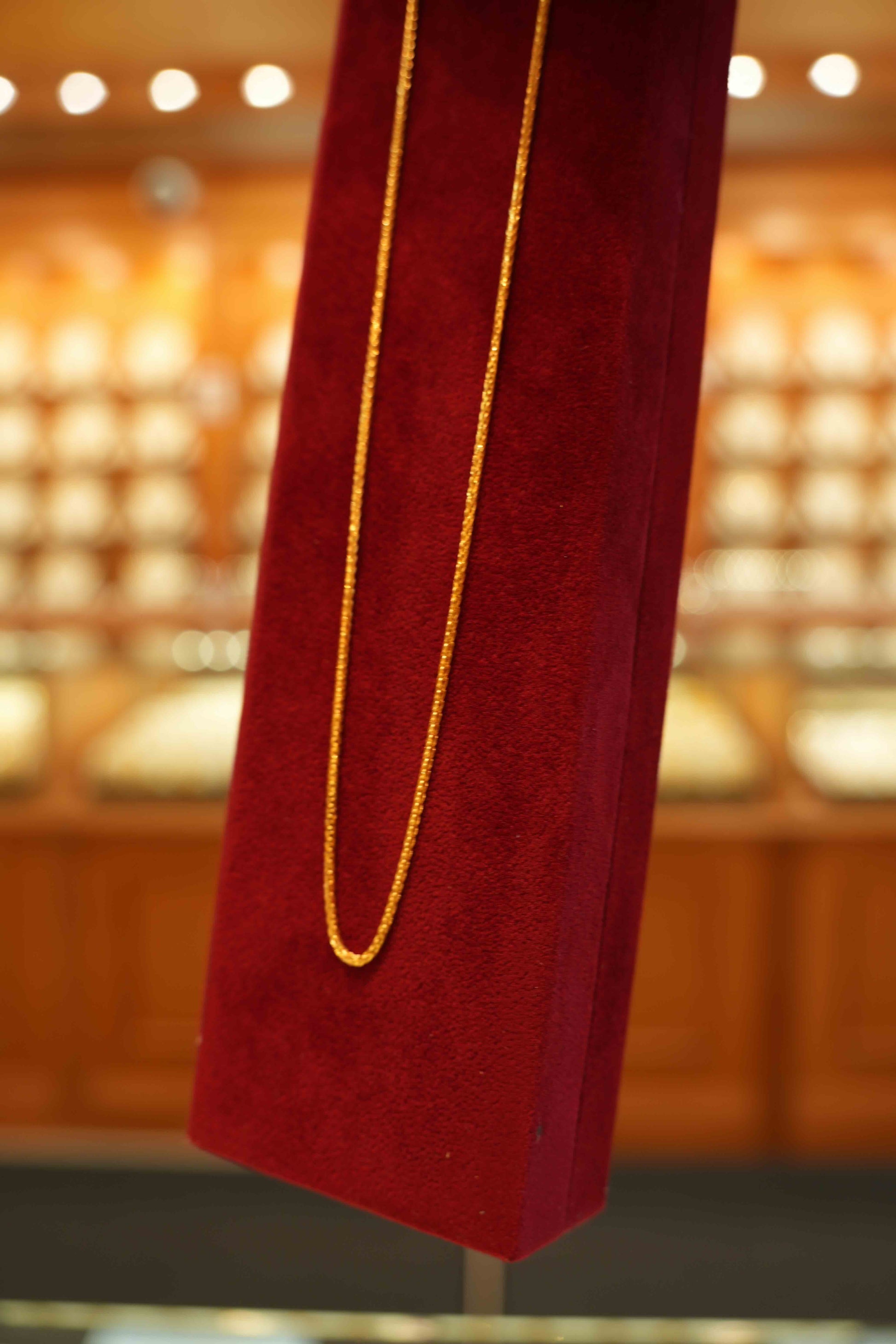22K Gold Ladies Chain (18 Inches)