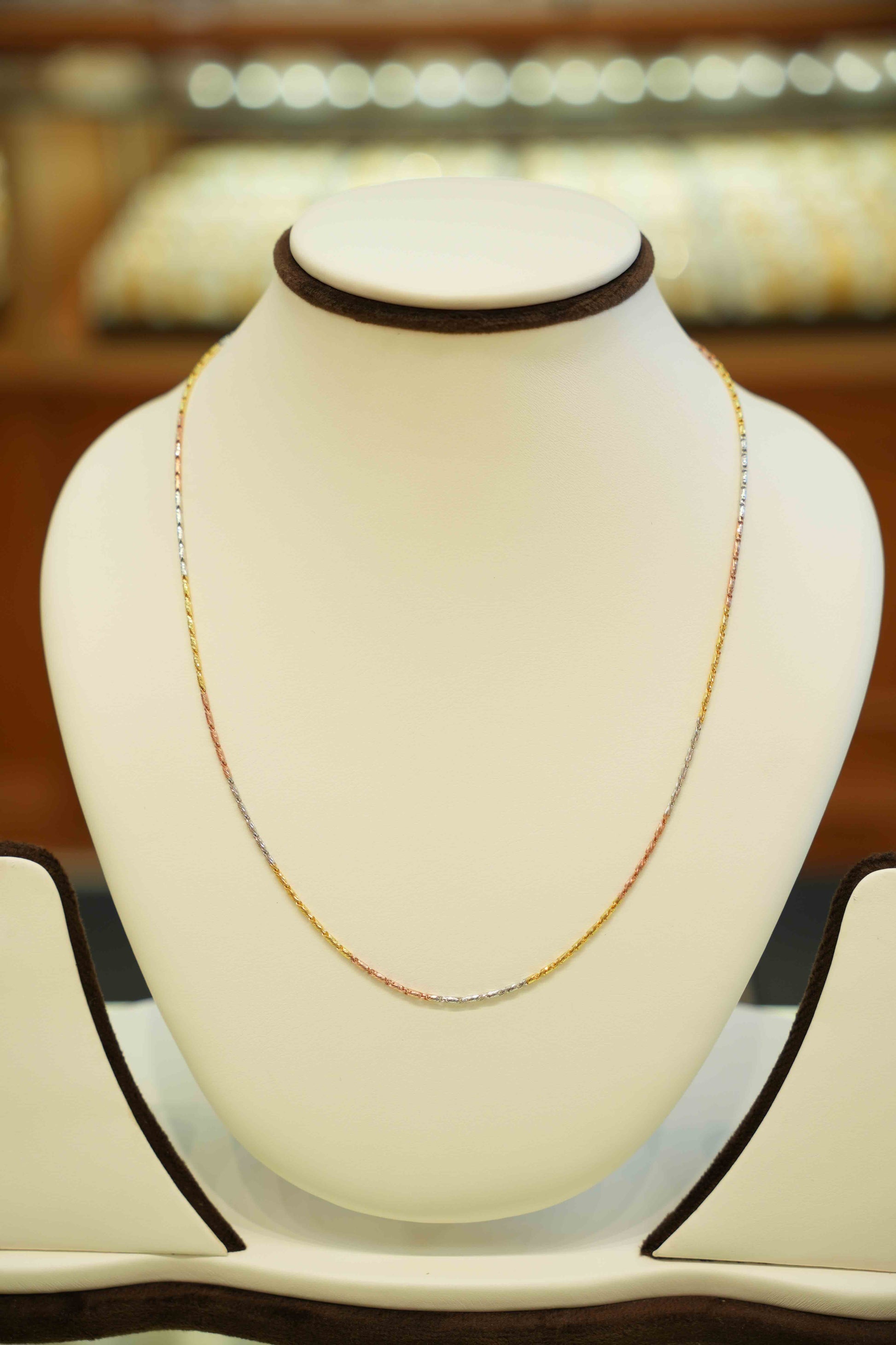 22K Gold Designer Three-Tone Chain (18 Inches)