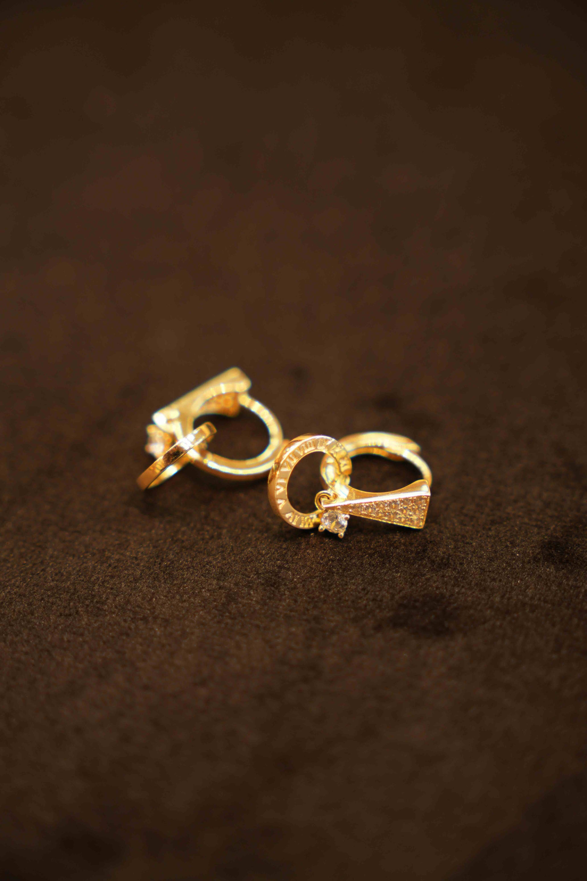 18K Gold Hanging Hoop Earrings