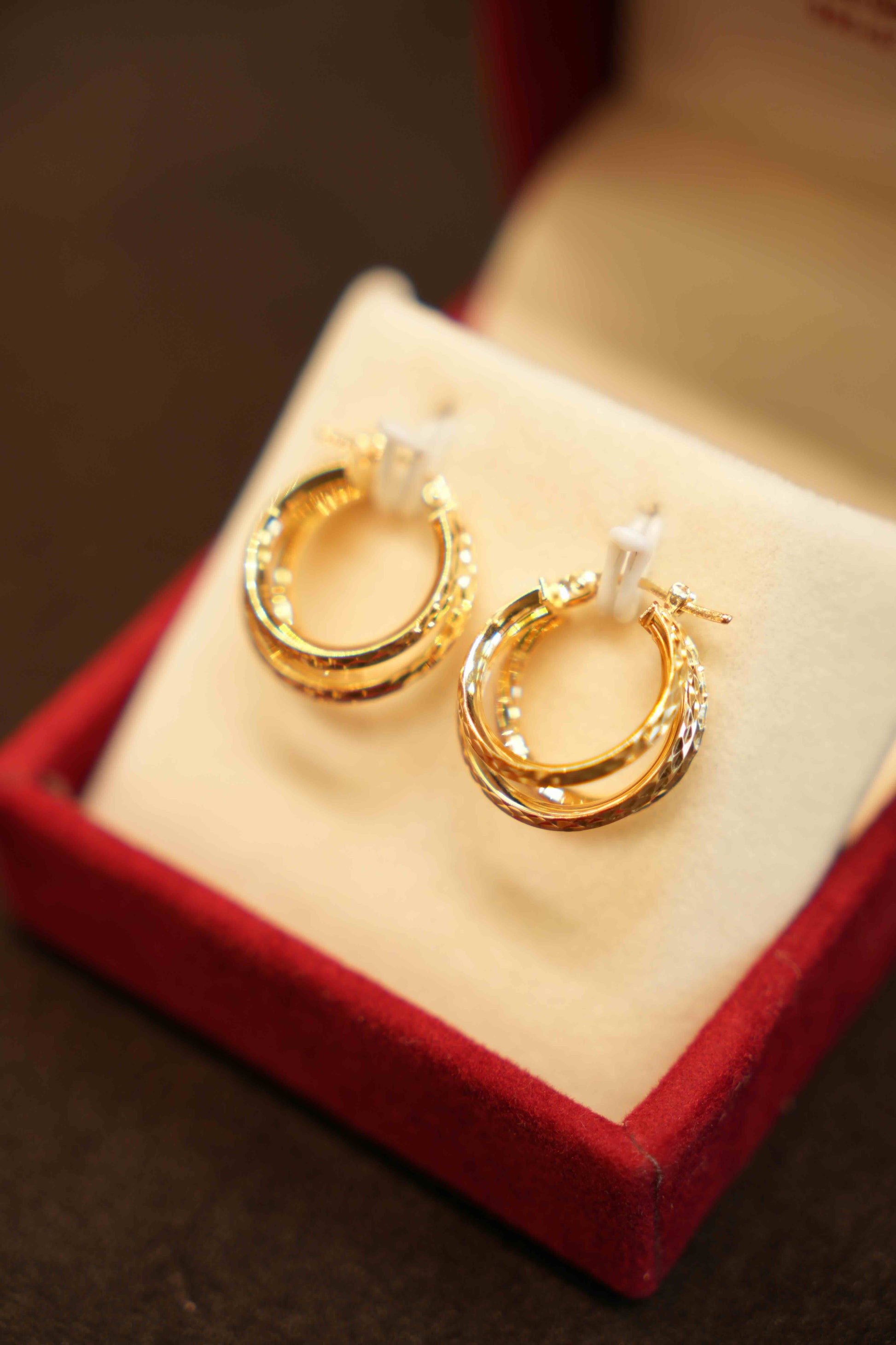 18K Gold Designer Hoop Earrings
