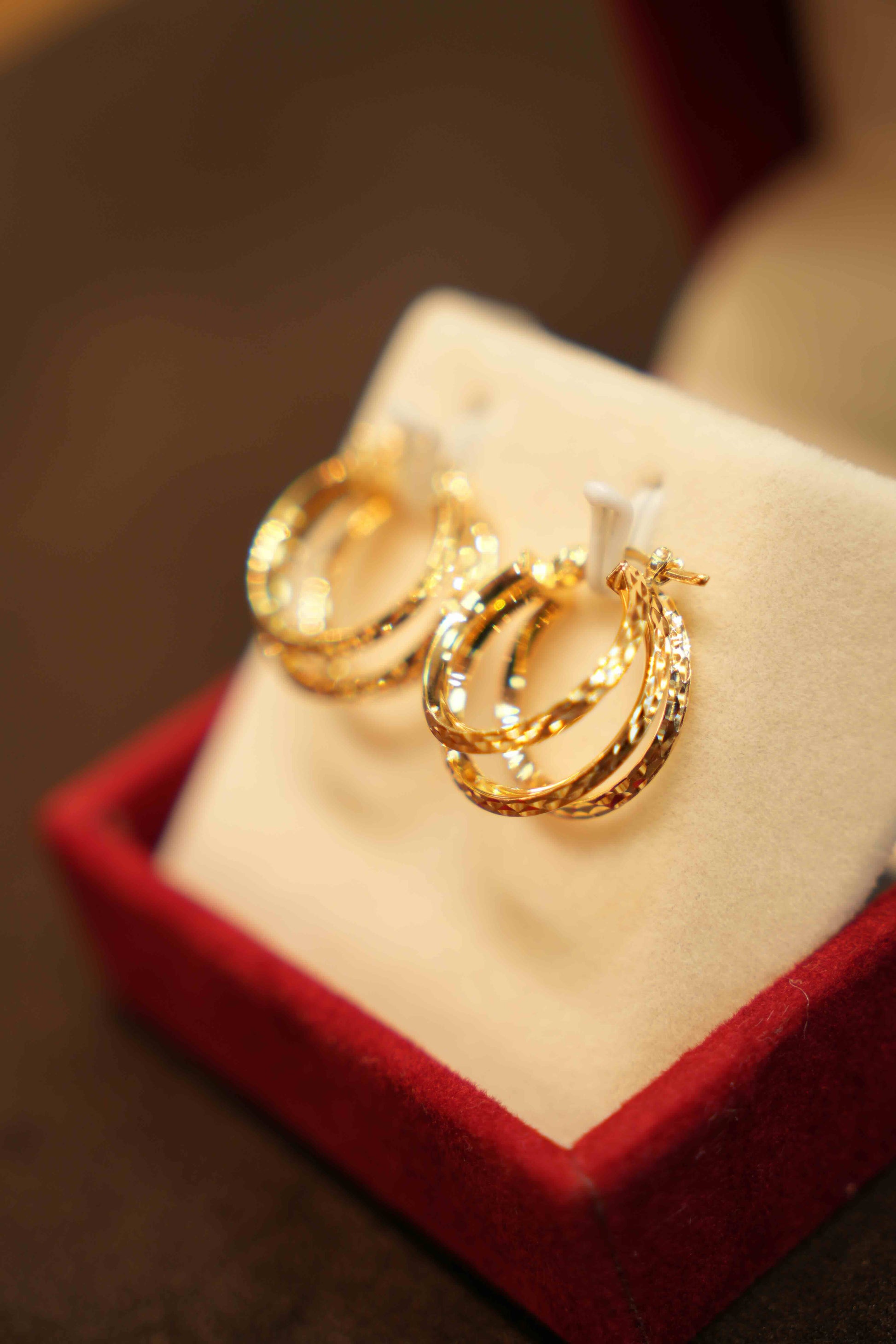 18K Gold Designer Hoop Earrings