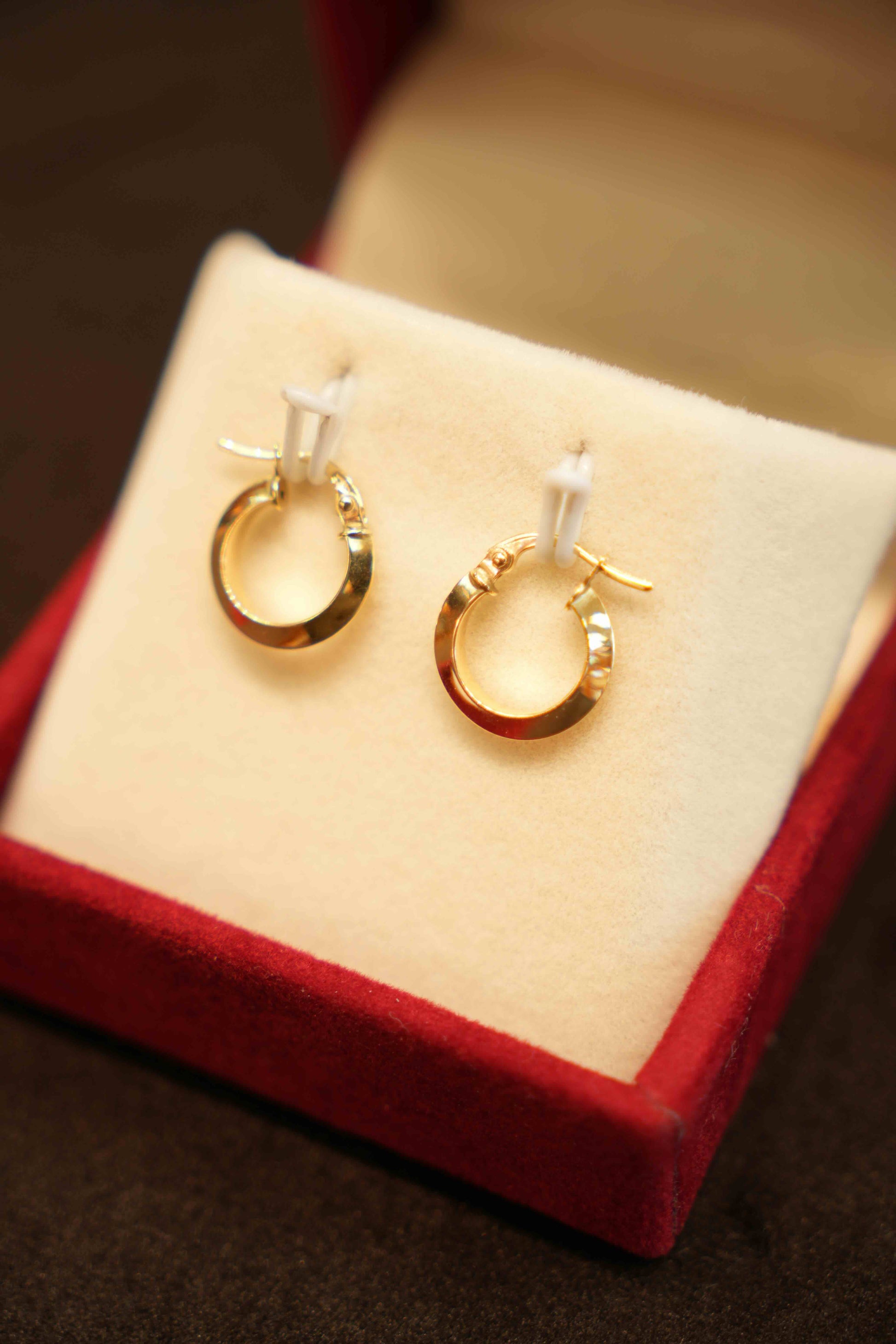 18K Gold Designer Hoop Earrings
