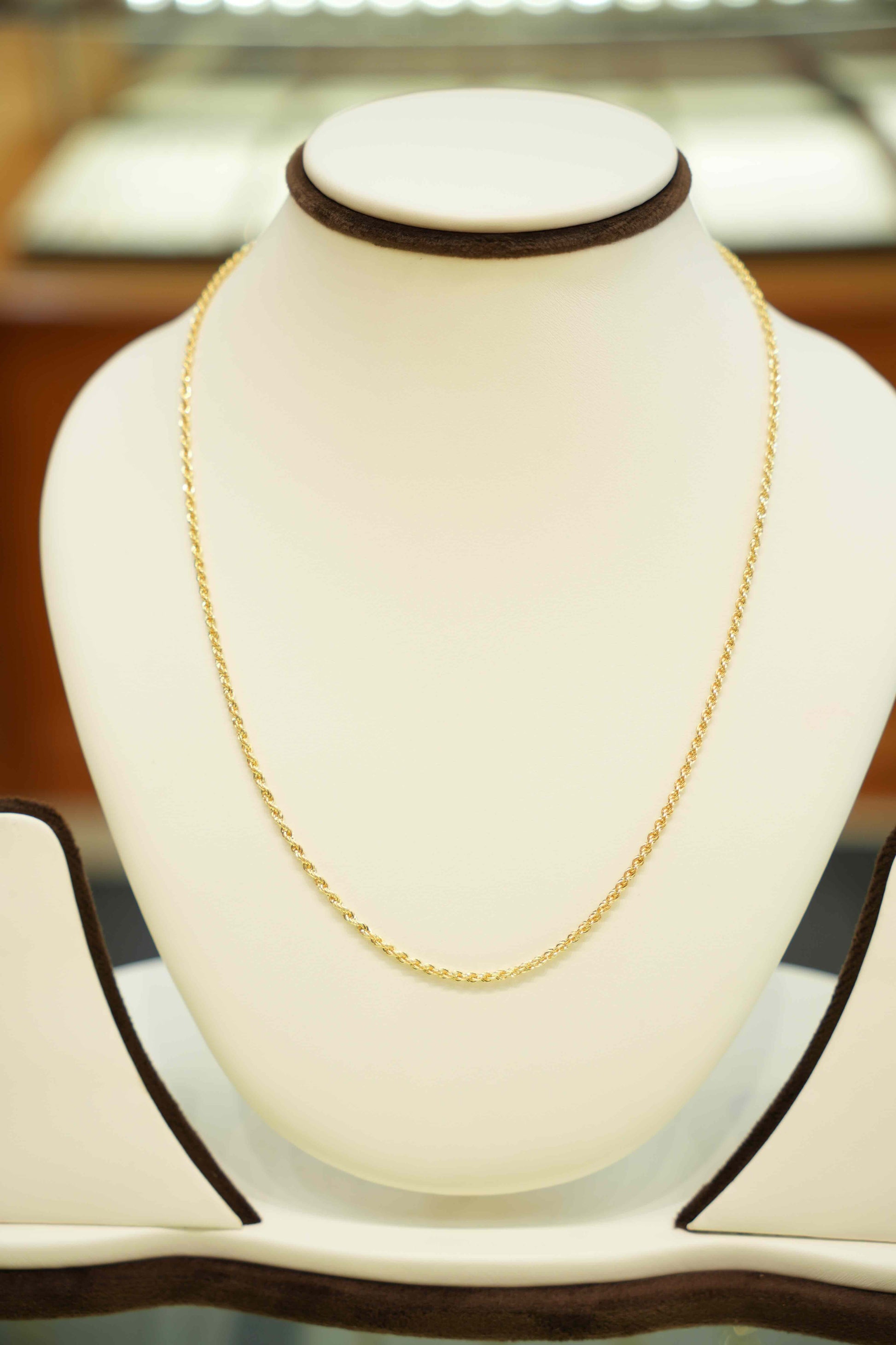 18K Gold Designer Chain (18 Inches)