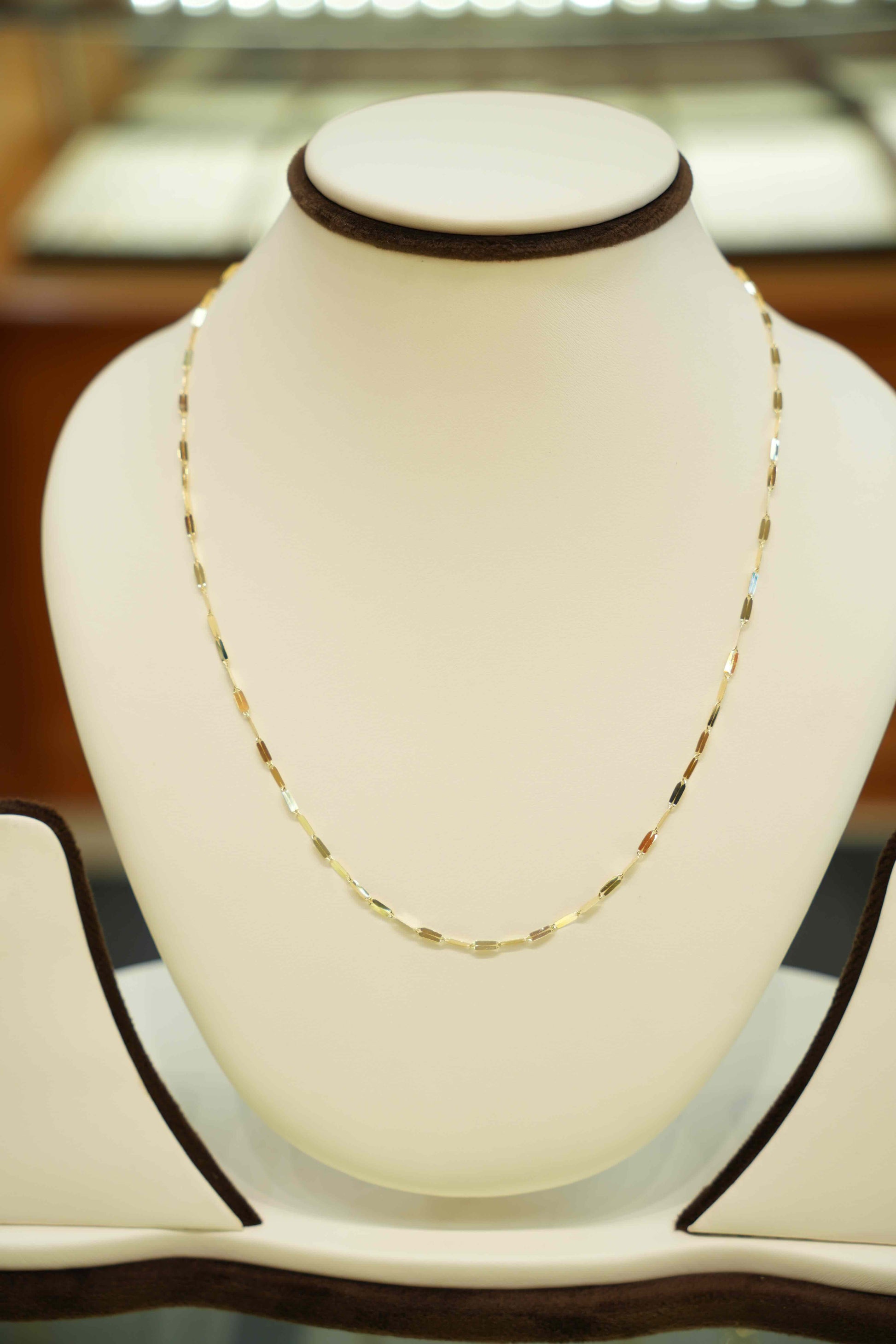 18K Gold Designer Chain (18 Inches)