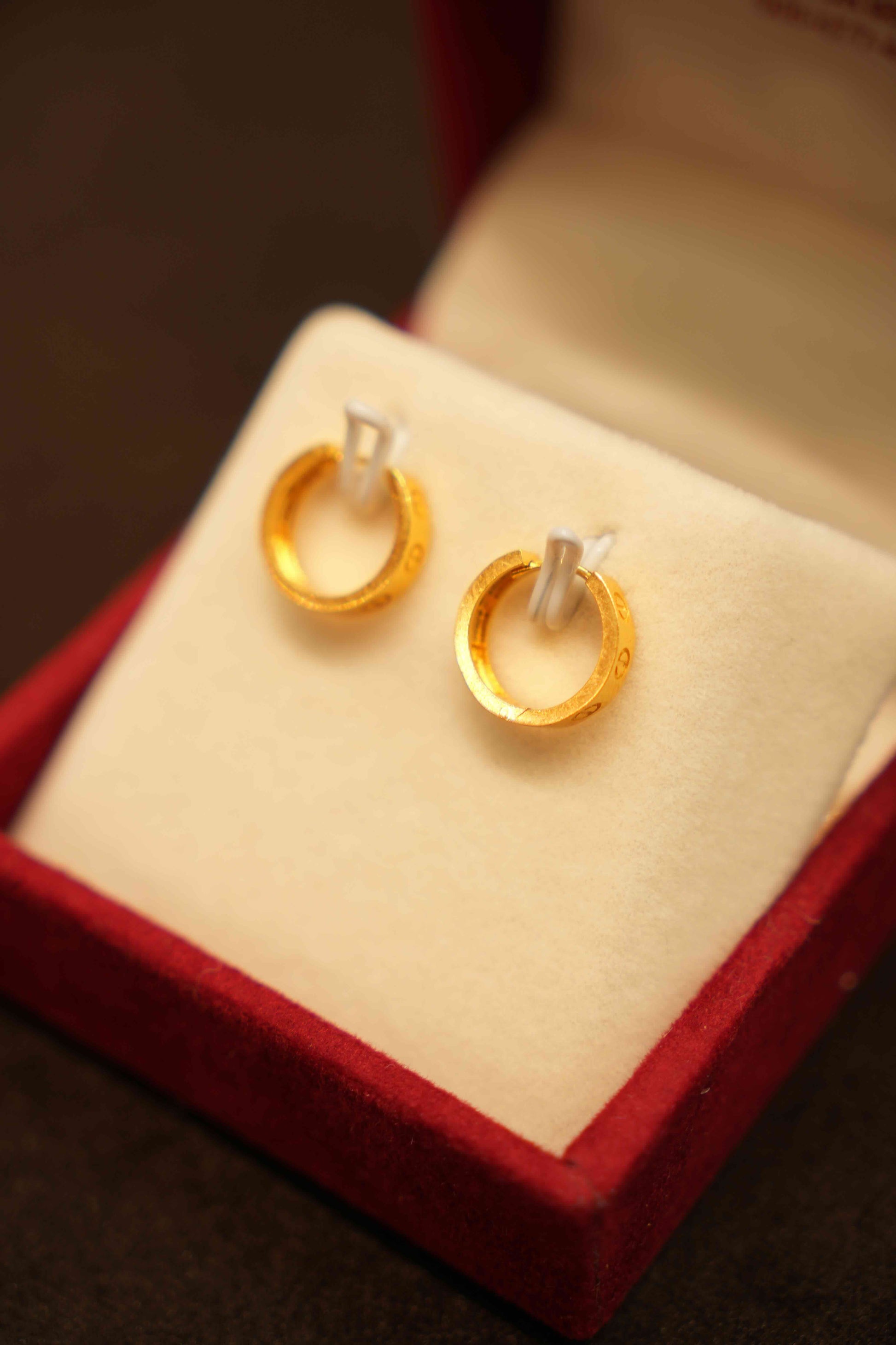 22K Gold Designer Hoop Earrings