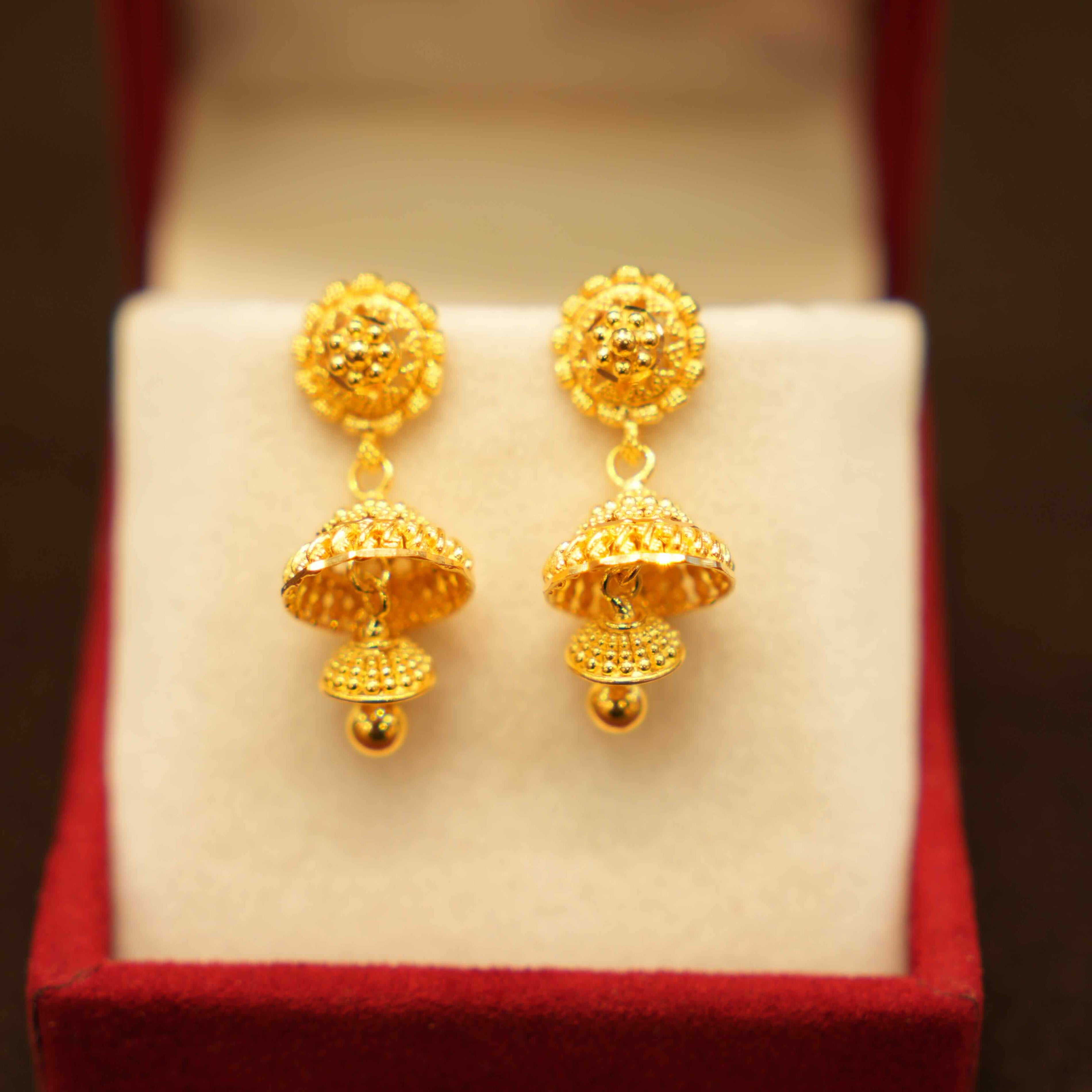 22K Gold Ladies Jhumka Earrings