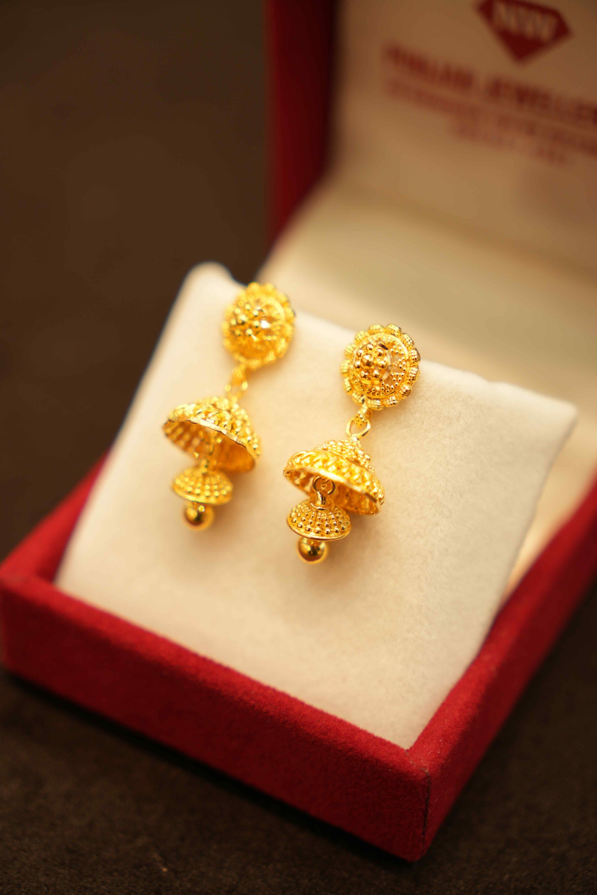22K Gold Ladies Jhumka Earrings
