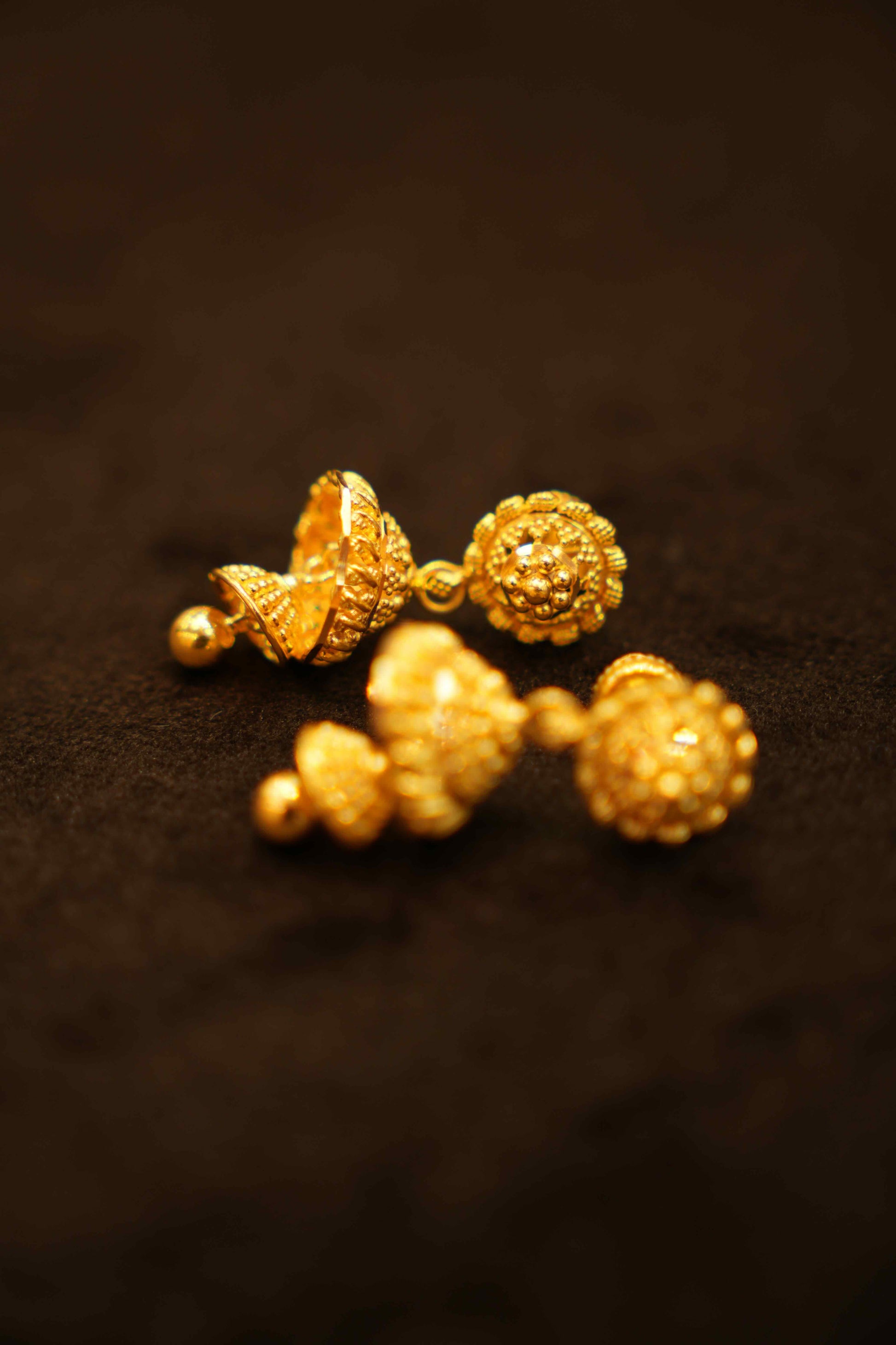 22K Gold Ladies Jhumka Earrings
