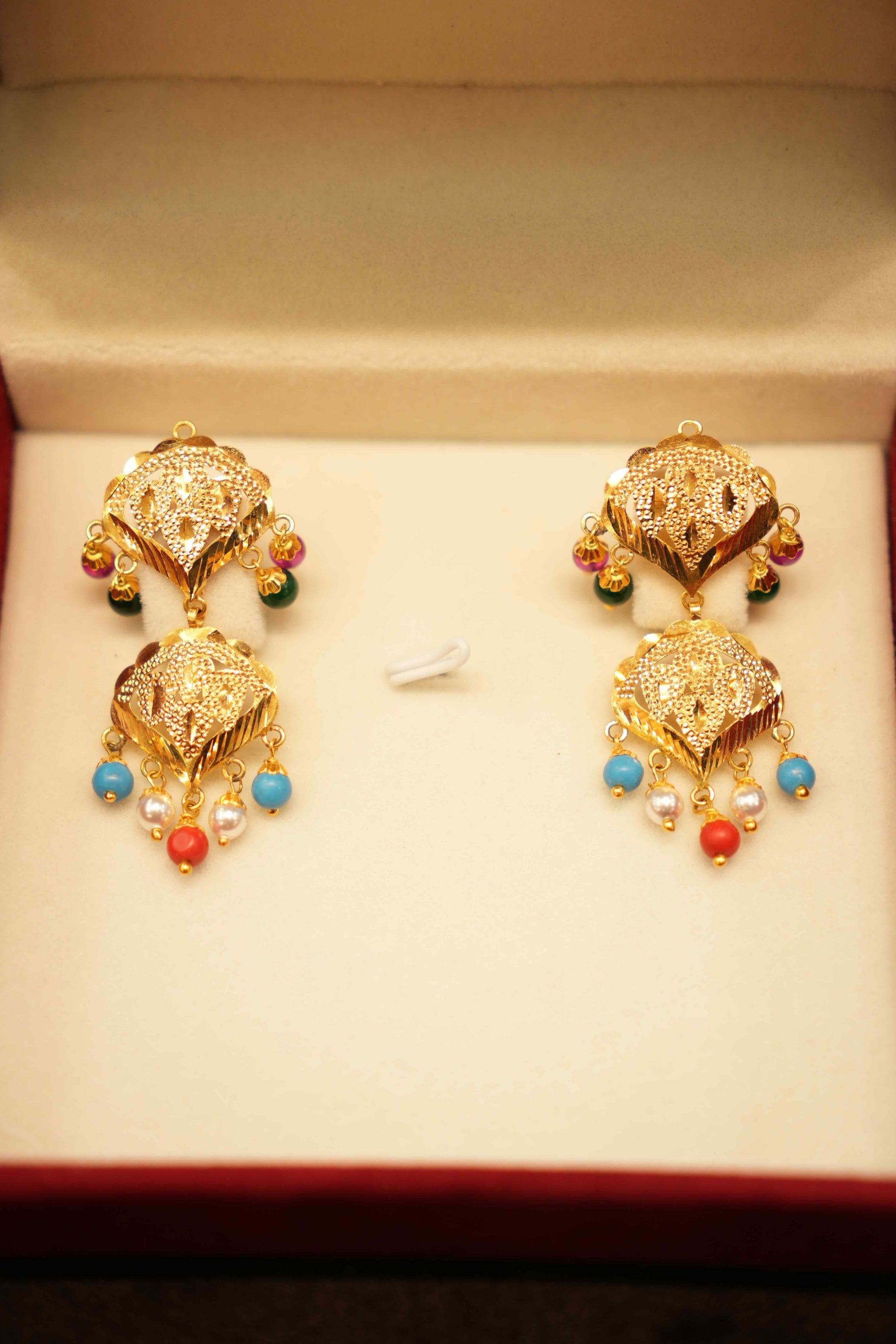 22K Gold Ladies Dangling Earrings