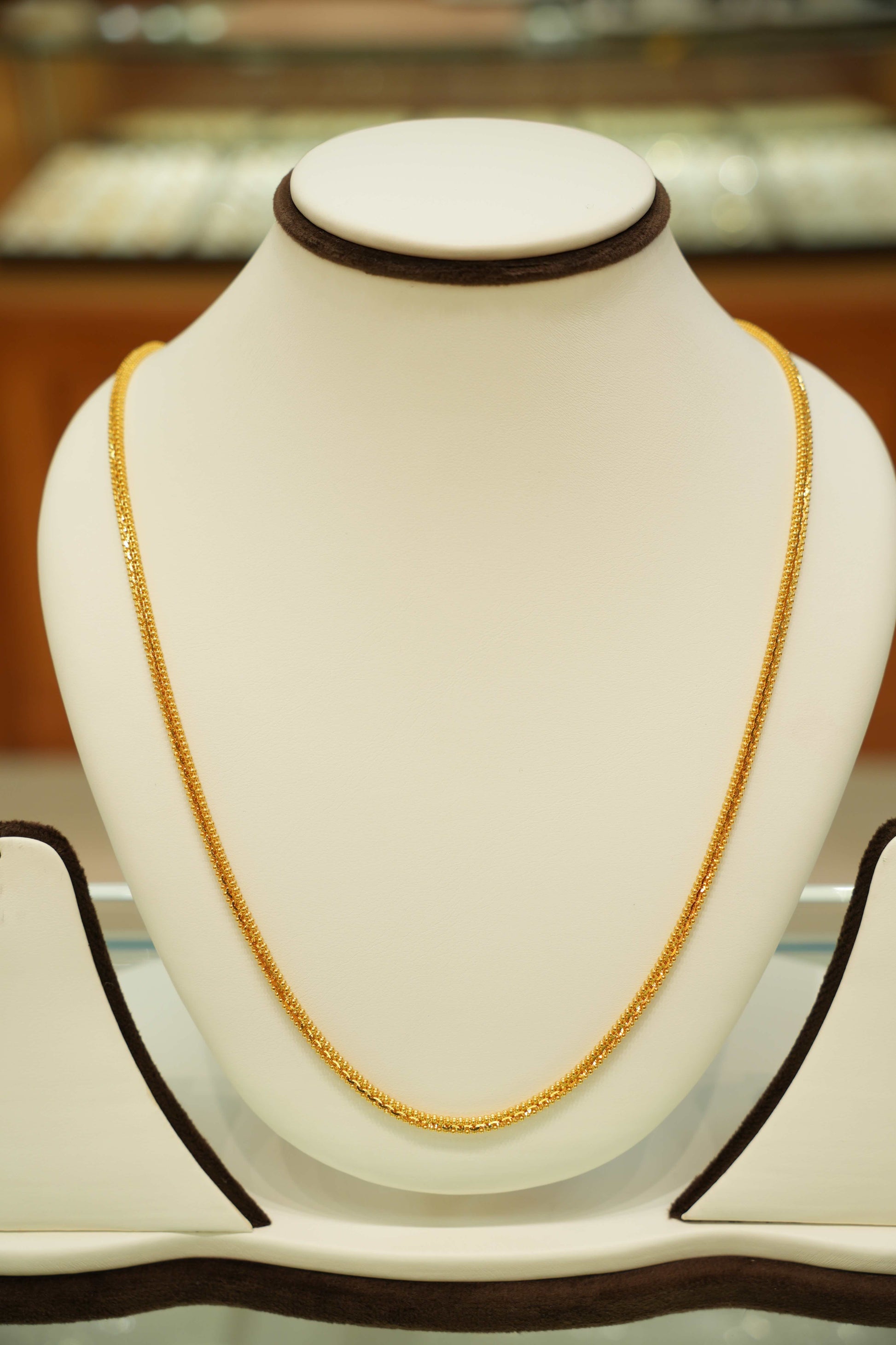 22K Gold Designer Men's Flat Chain (22 Inches)