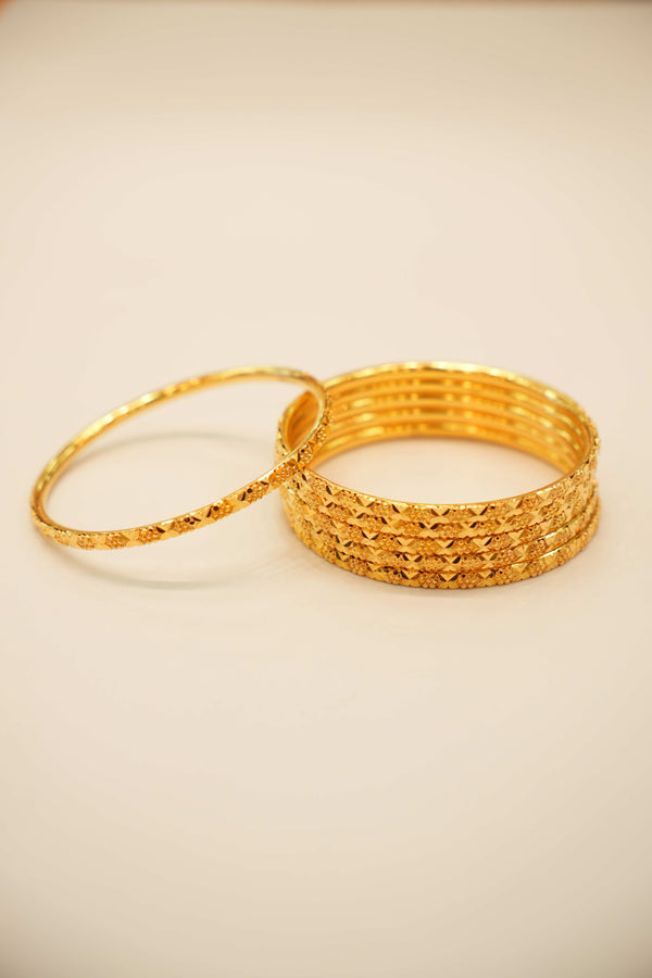 22K Gold Traditional Ladies Bangle Set