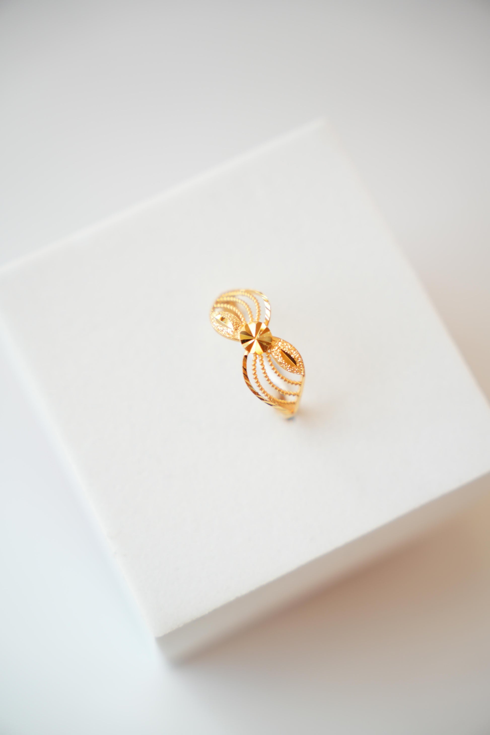 22K Gold Designer Flower Ring