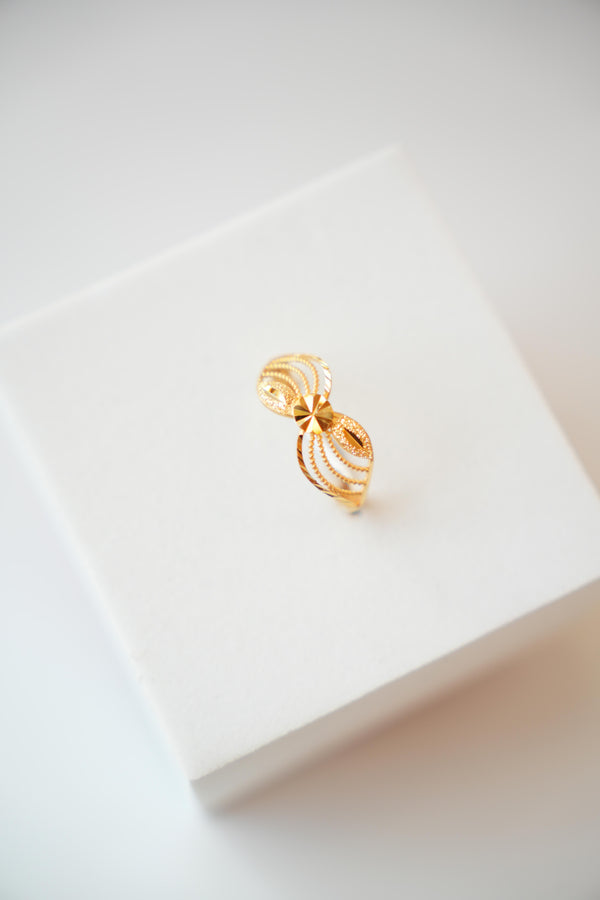 22K Gold Designer Flower Ring