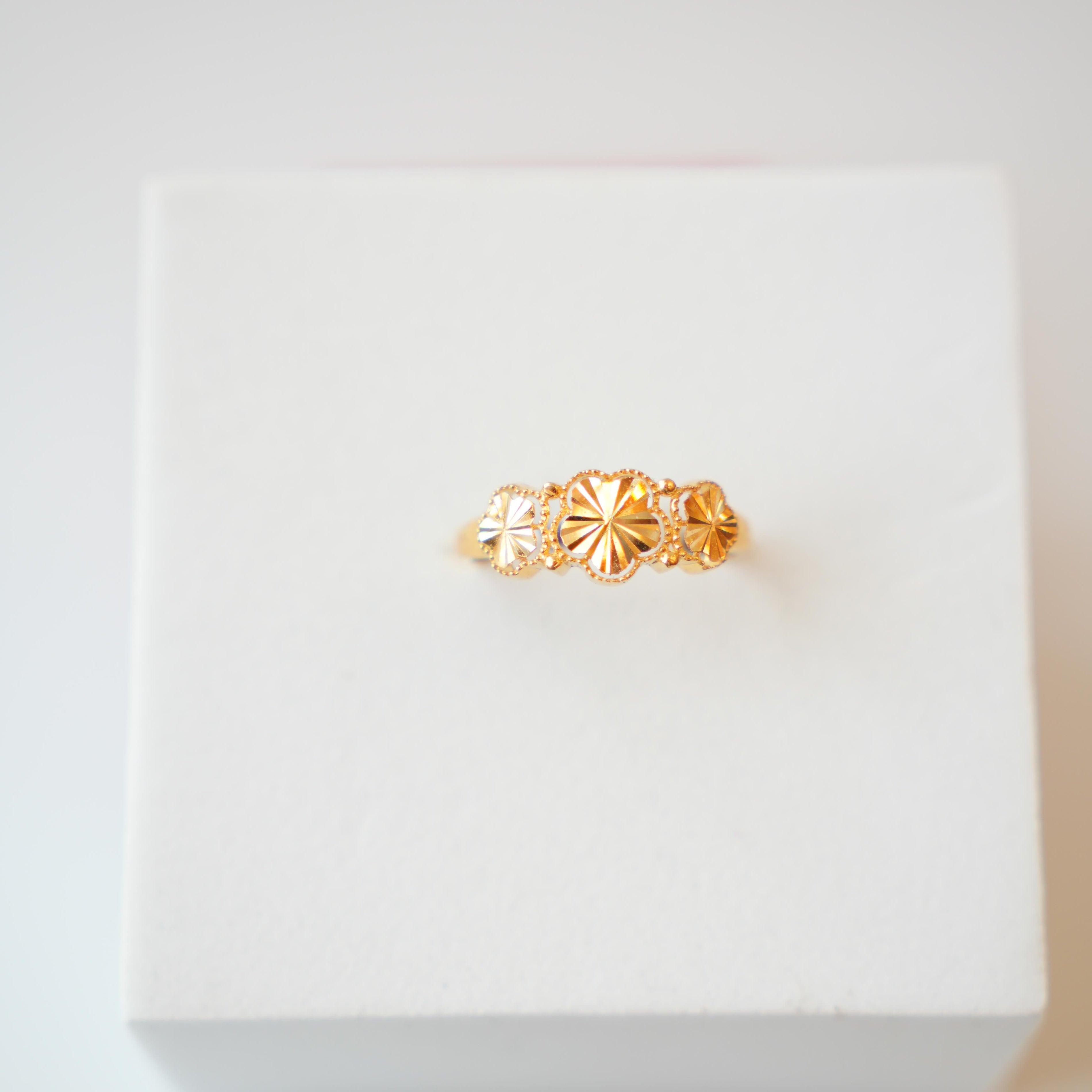 22K Gold Designer Floral Ring
