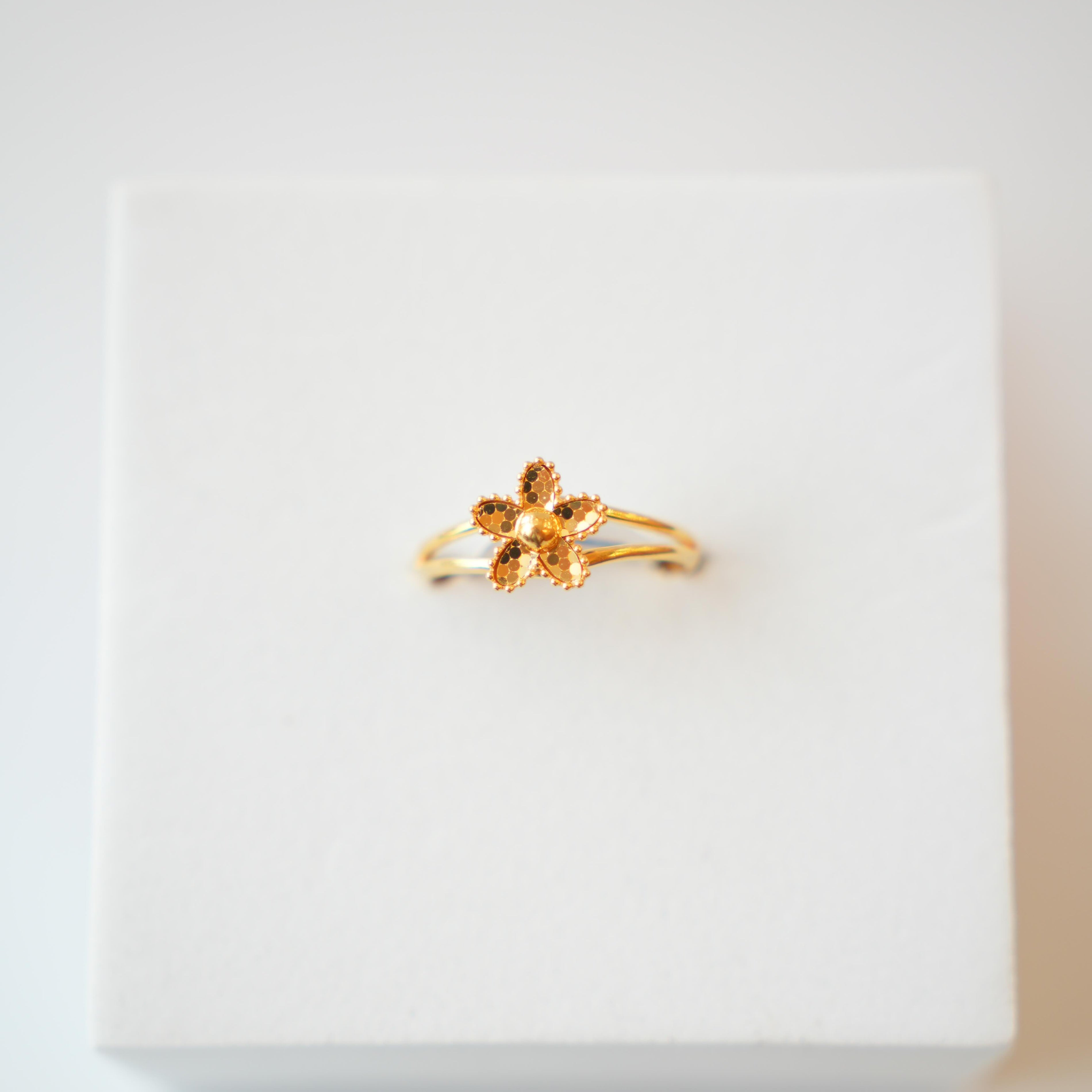 22K Gold Designer Traditional Design Ring