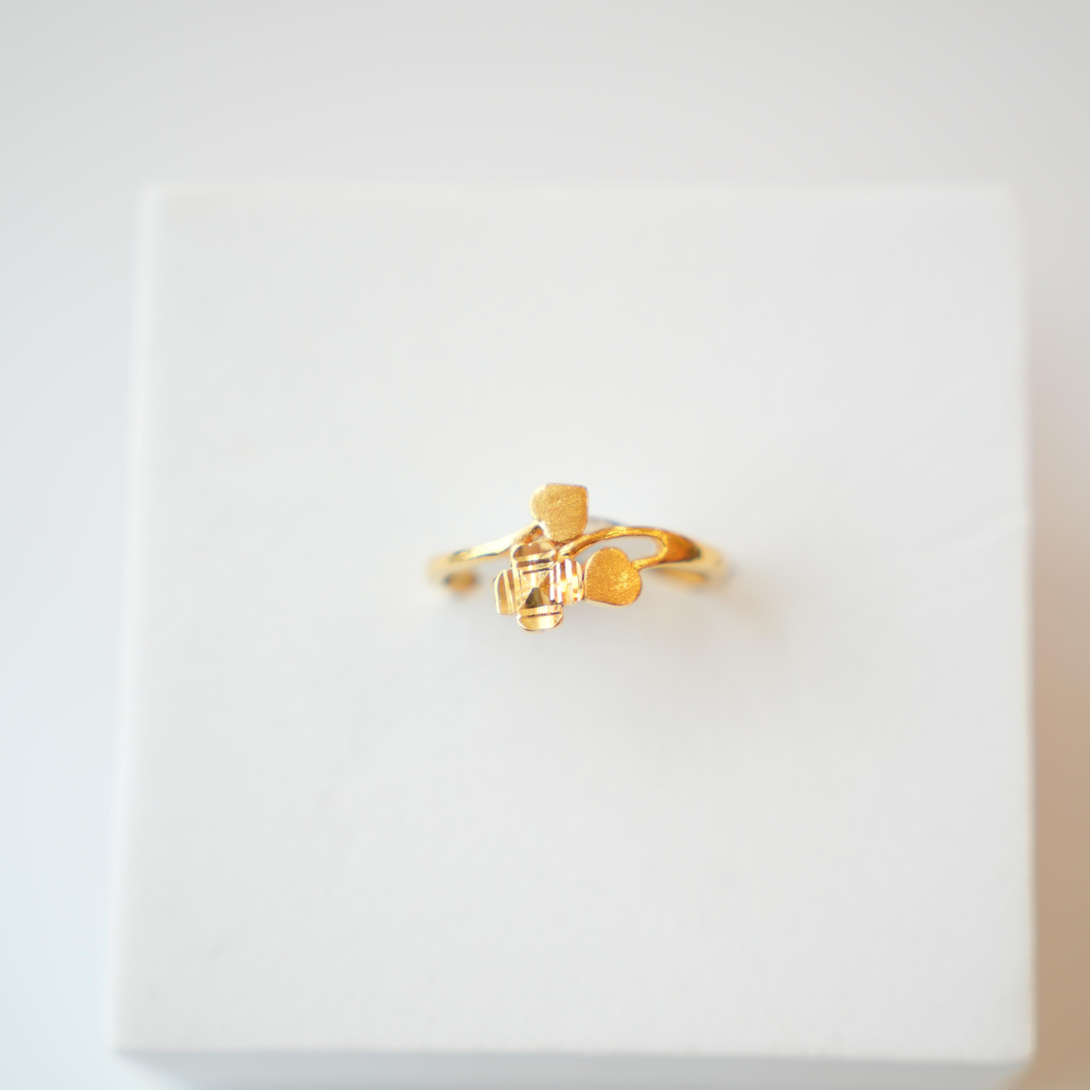 22K Gold Designer Floral Design Ring