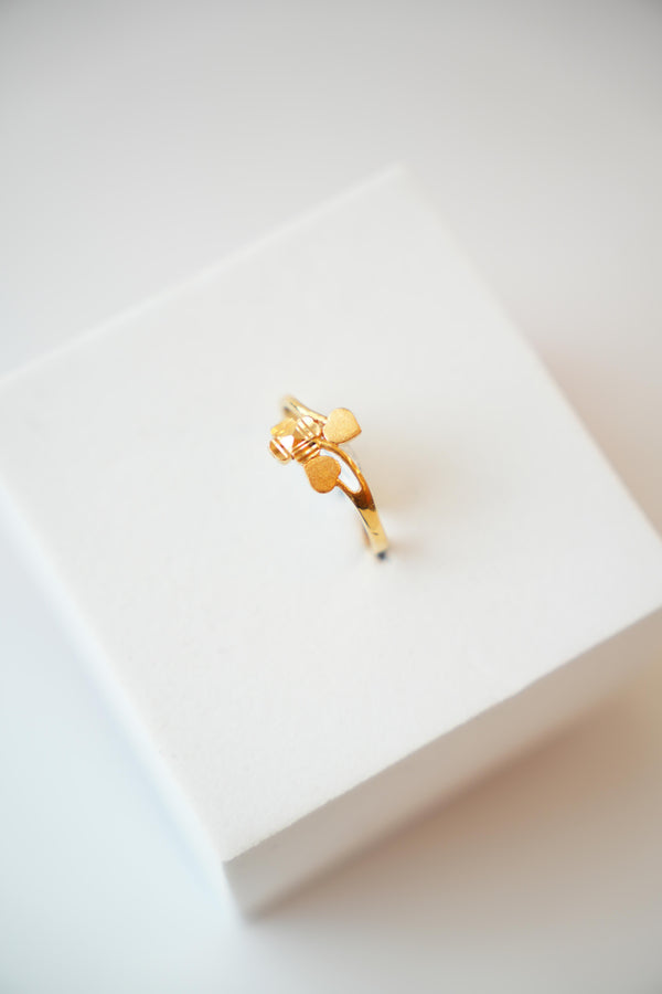 22K Gold Designer Floral Design Ring
