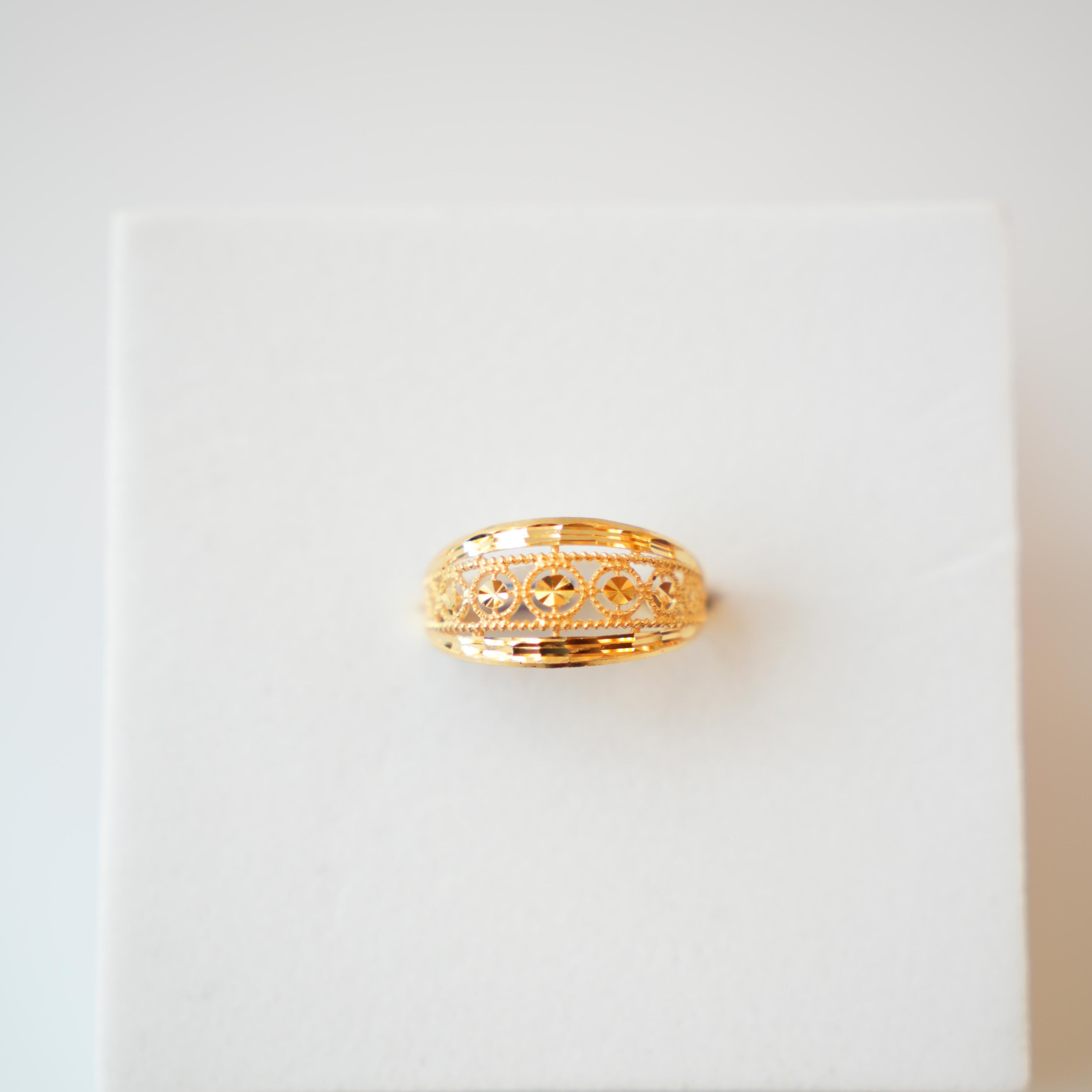 22K Gold Designer Leaflet Pattern Ladies Ring