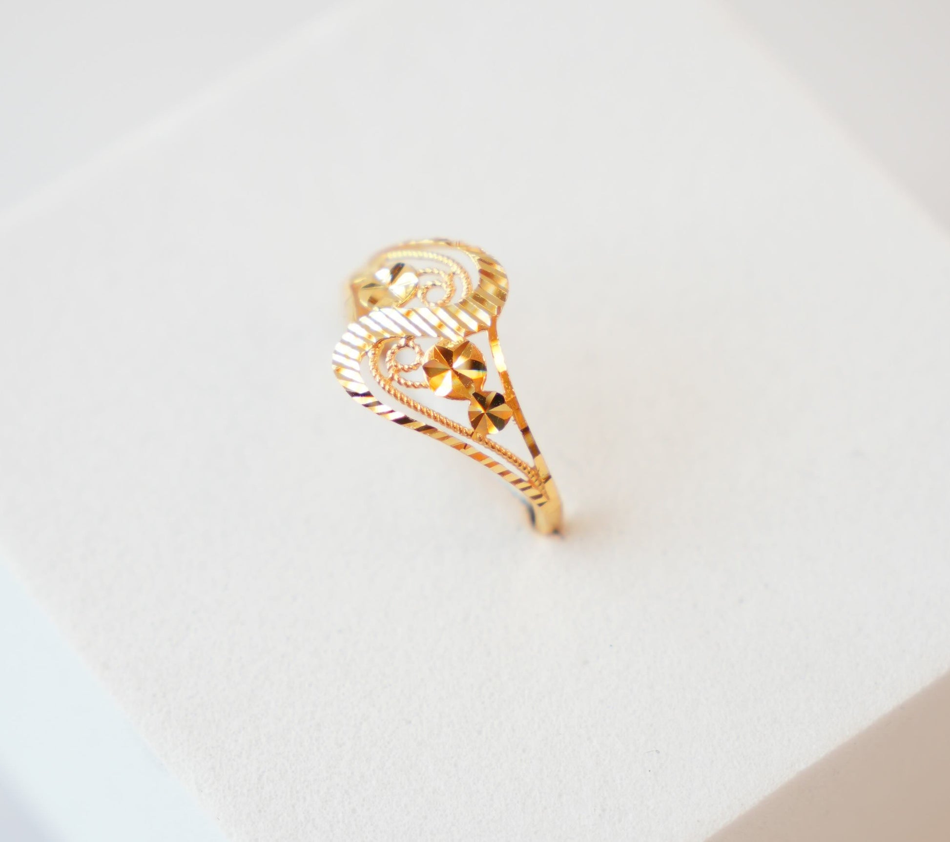 22K Gold Designer Ladies Ring