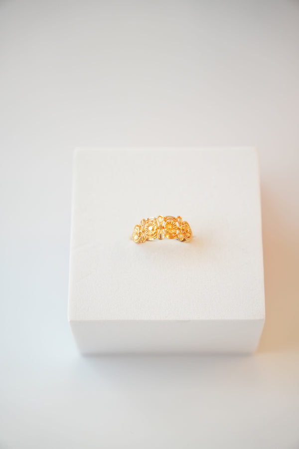 22K Gold Designer Traditional Ladies Ring