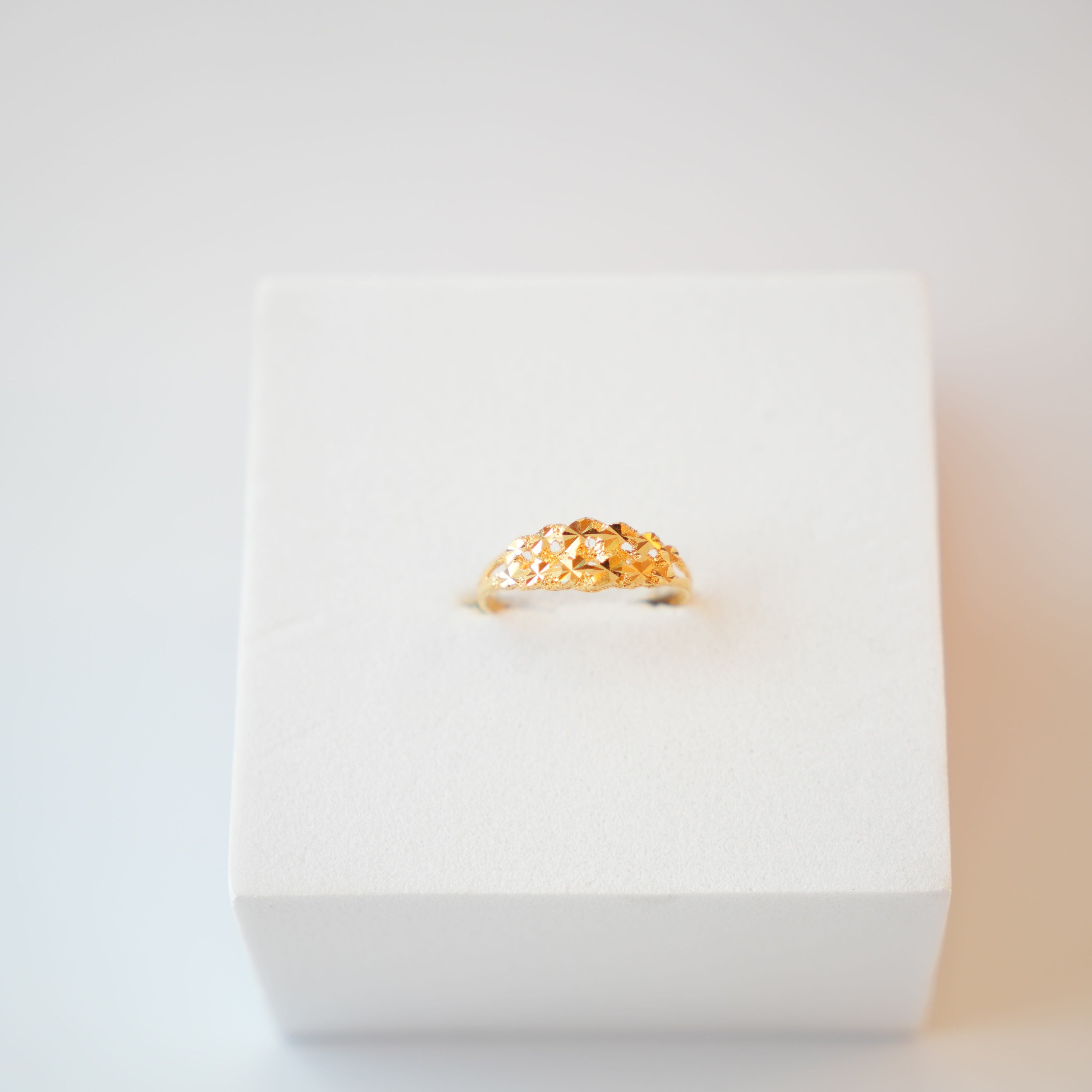 22K Gold Designer Ladies Ring