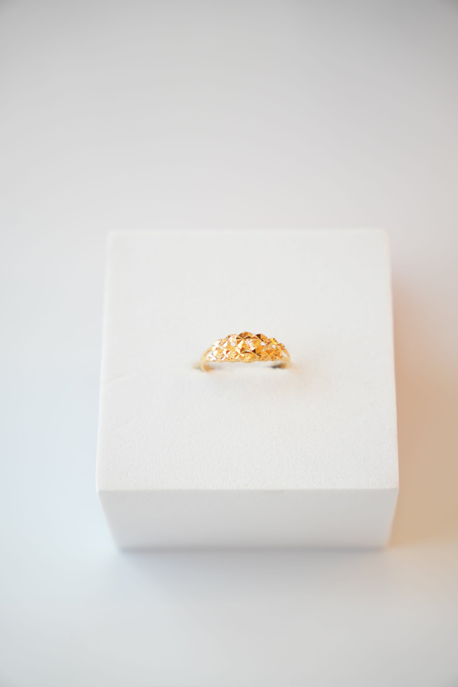 22K Gold Designer Ladies Ring