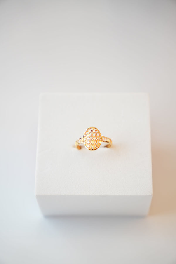 22K Gold Designer Floral Work Ladies Ring