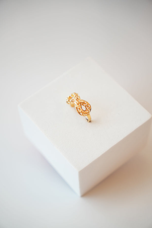 22K Gold Designer Traditional Work Ladies Ring